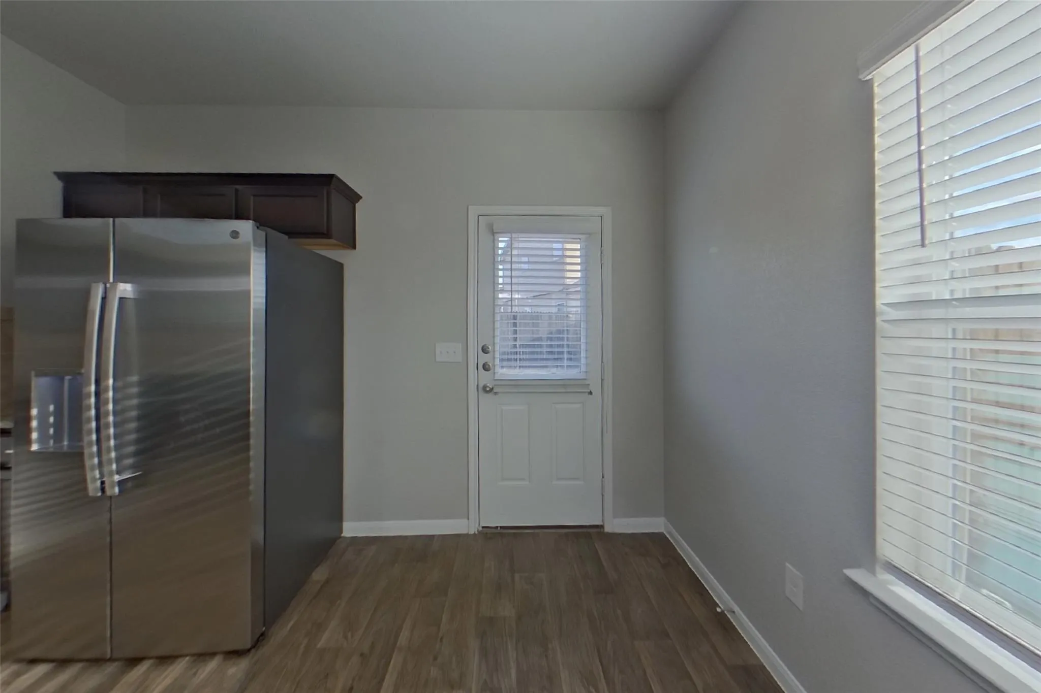 Photo 5 of 15012 CUSTIS LN