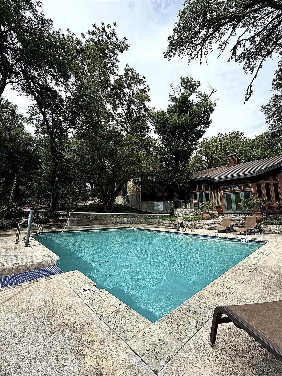 Photo 4 of 4711 SPICEWOOD SPRINGS RD #164
