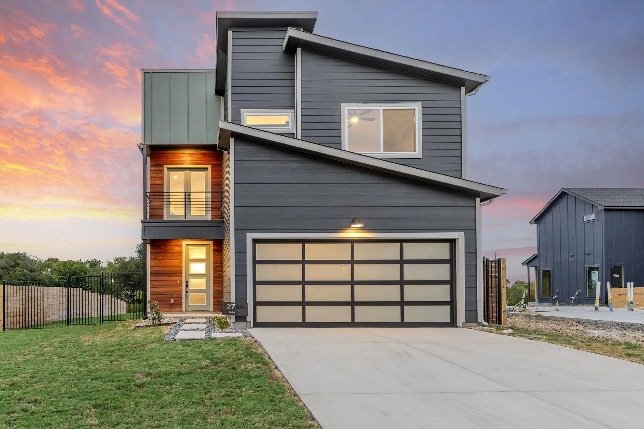Photo of 2708 BRISTOL DR, Austin, TX, 78723