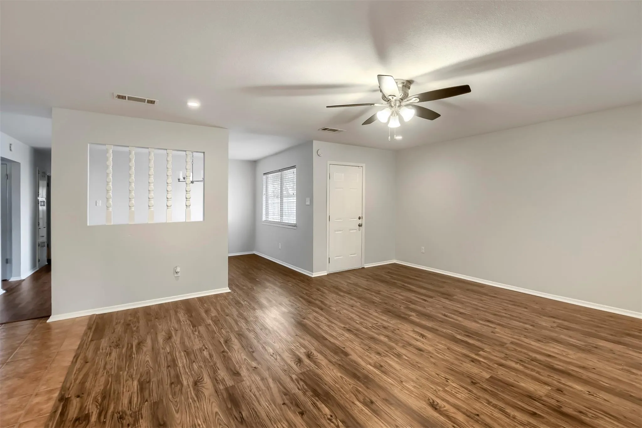 Photo 4 of 3509 AMBLESIDE DR