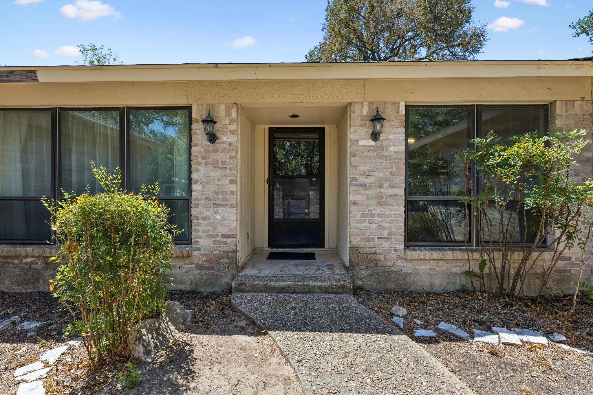 Photo 4 of 2509 TOULOUSE DR