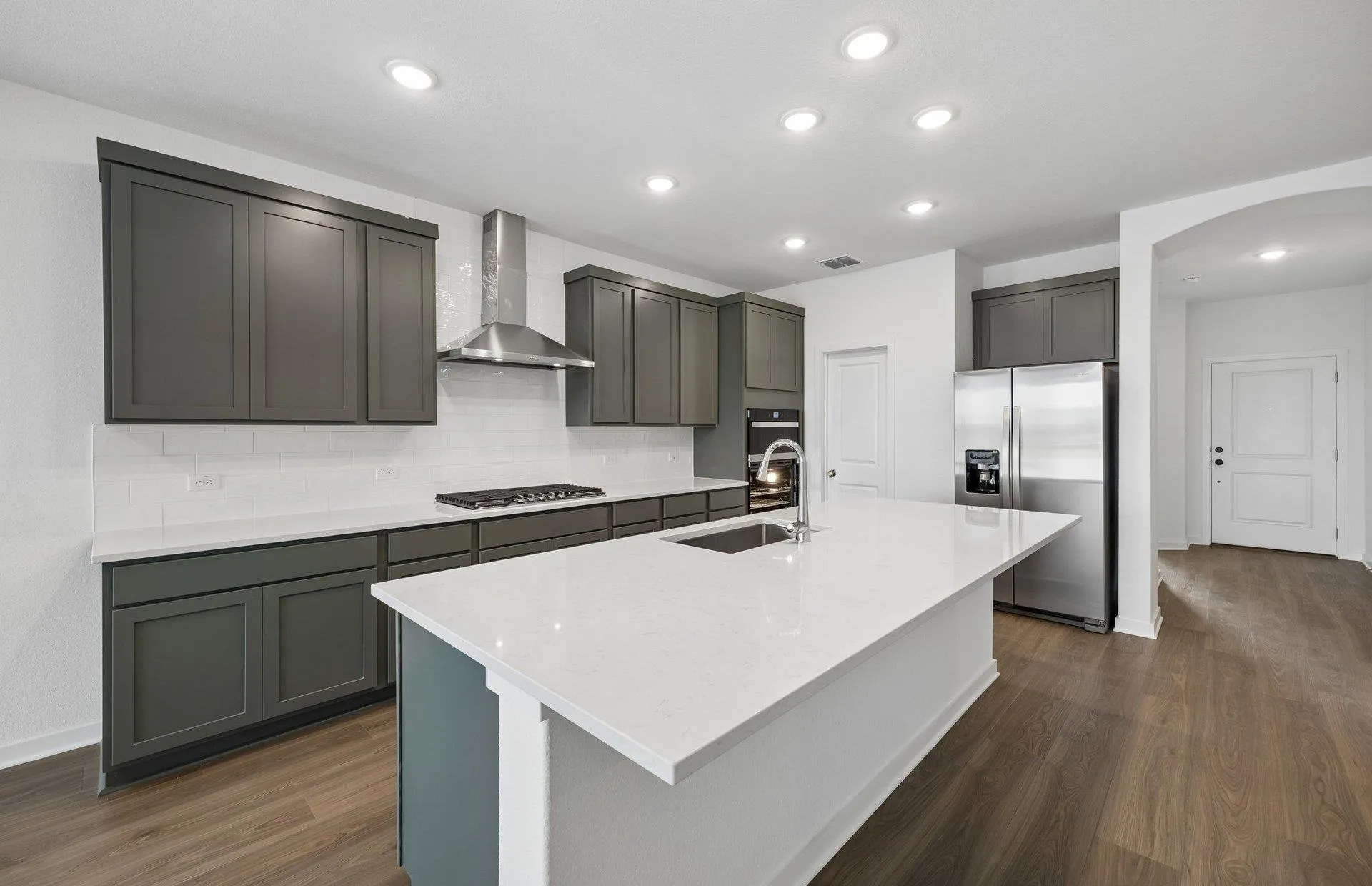Photo 4 of 635 RUBBER TREE WAY