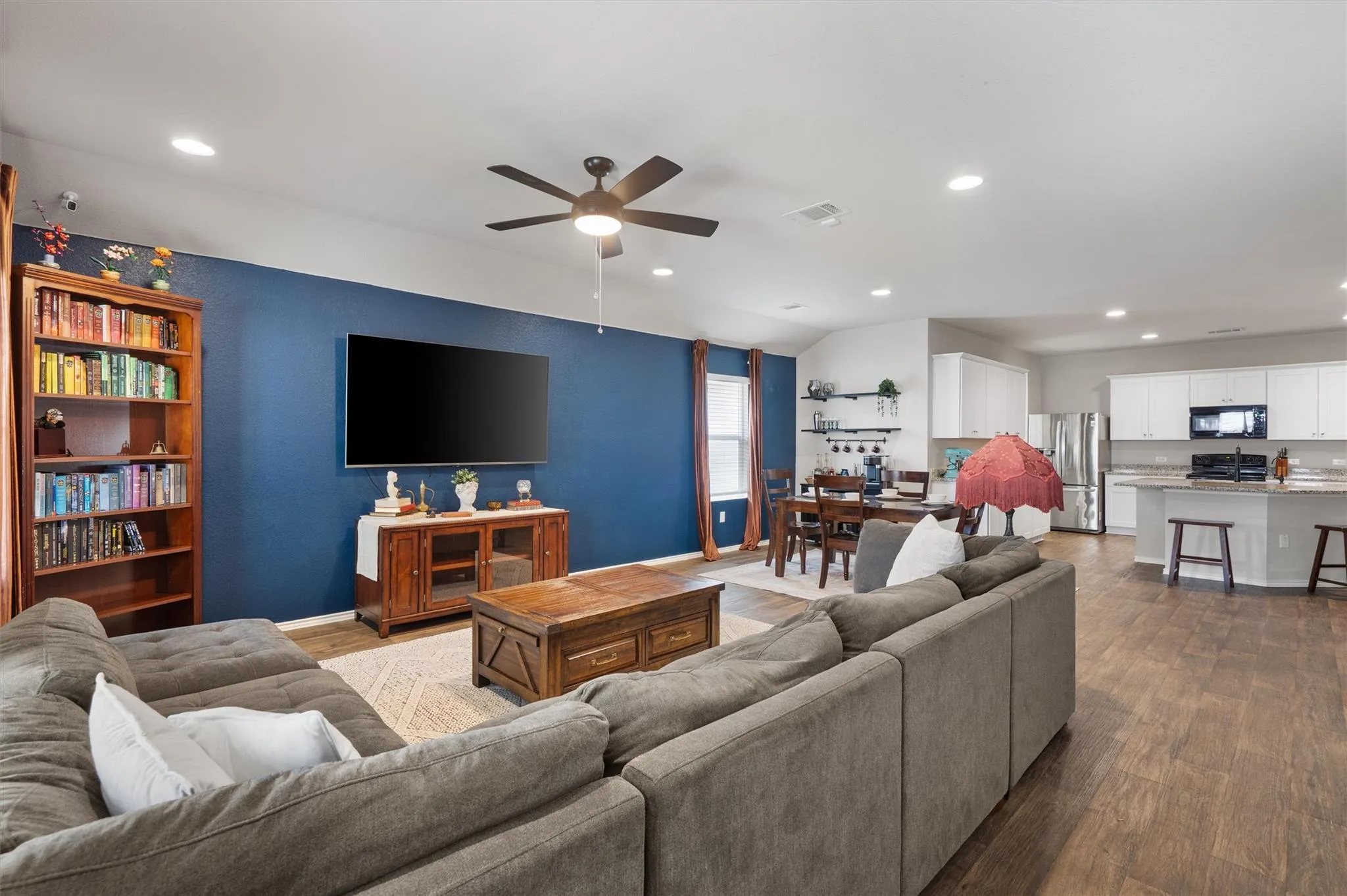 Photo 3 of 13000 BRAHMIN DR