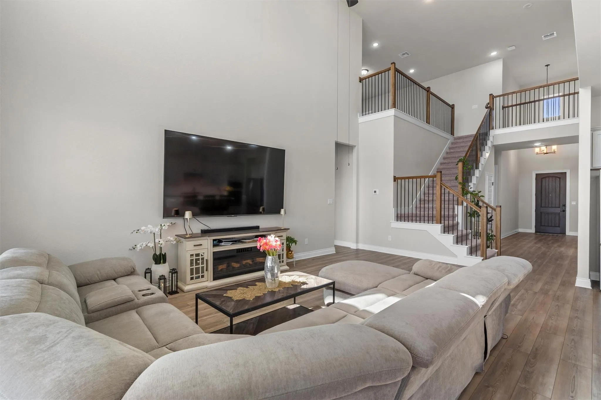 Photo 5 of 1304 SNOWDROP DR