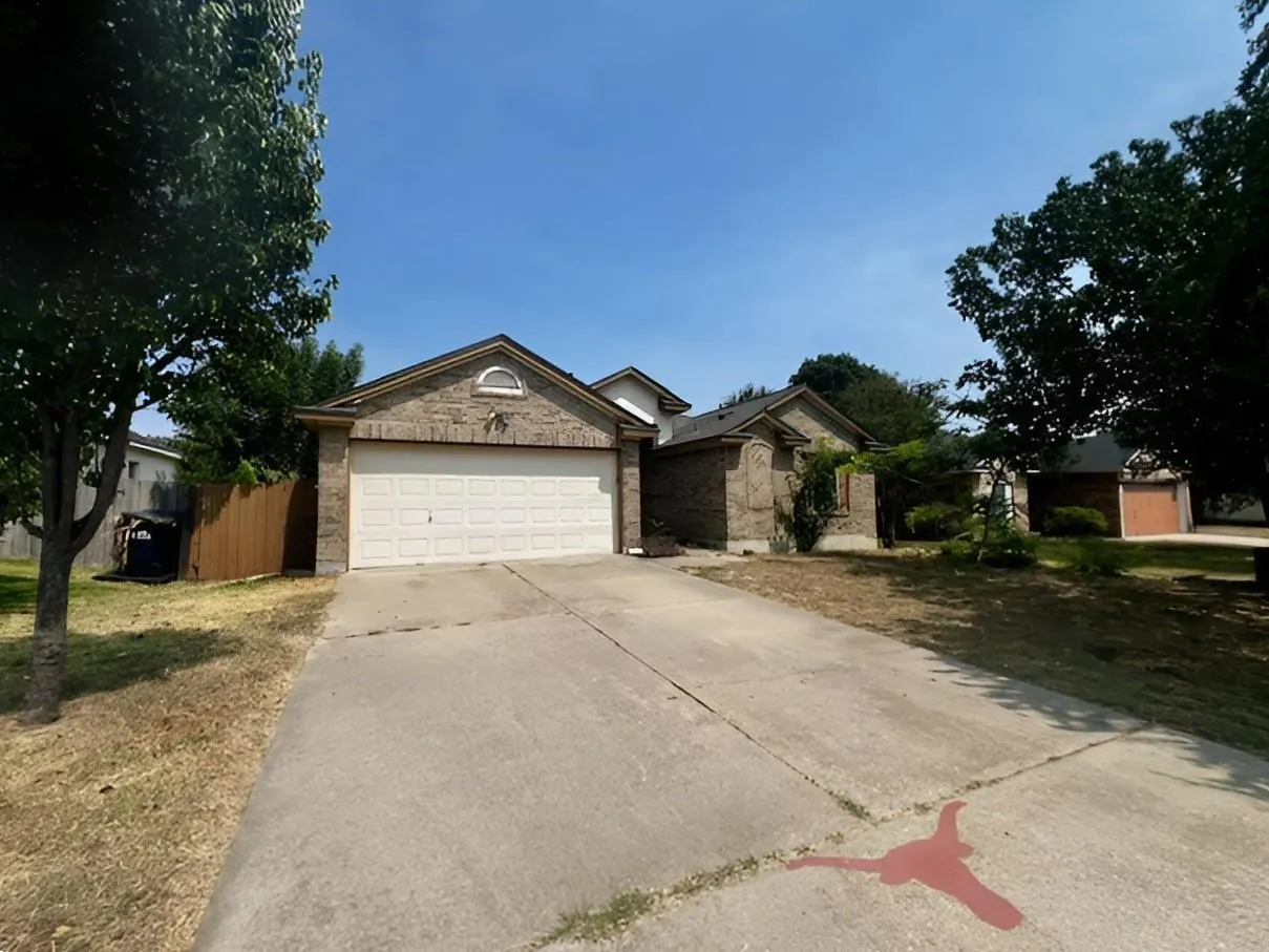 Photo of 713 RANCHERO RD, Leander, TX, 78641