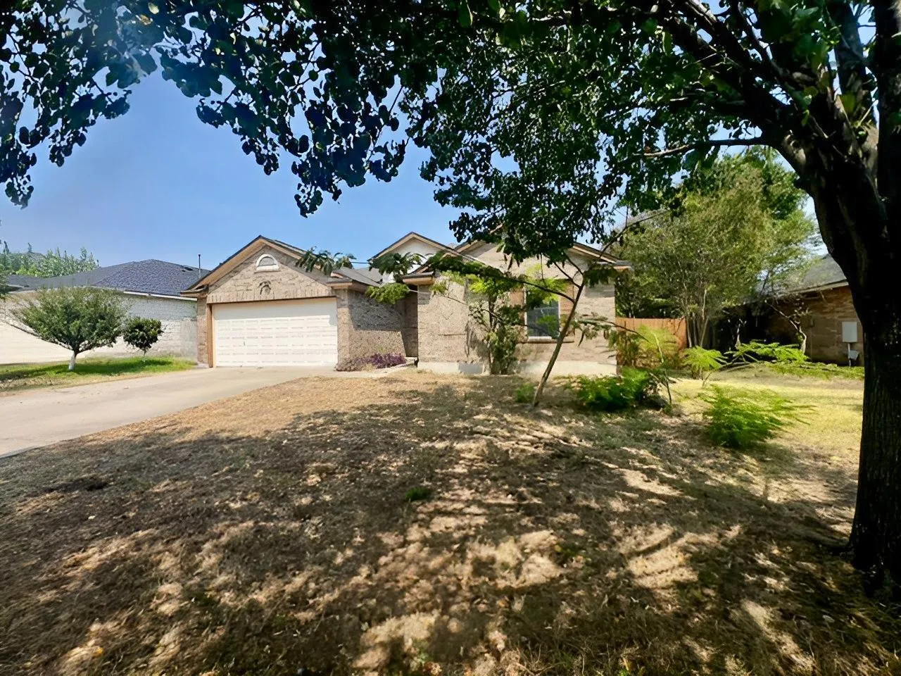 Photo 3 of 713 RANCHERO RD