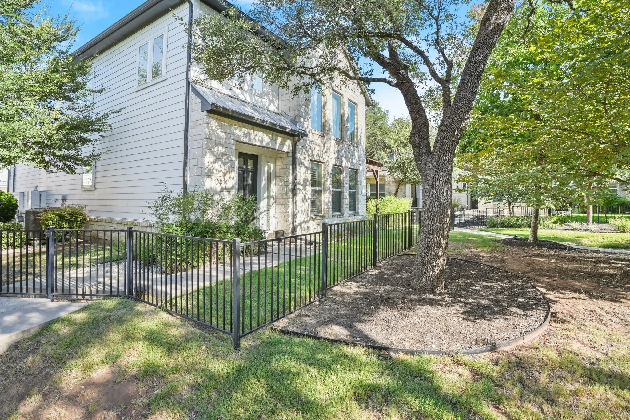 Photo 2 of 13811 CIBOLO TRCE #69