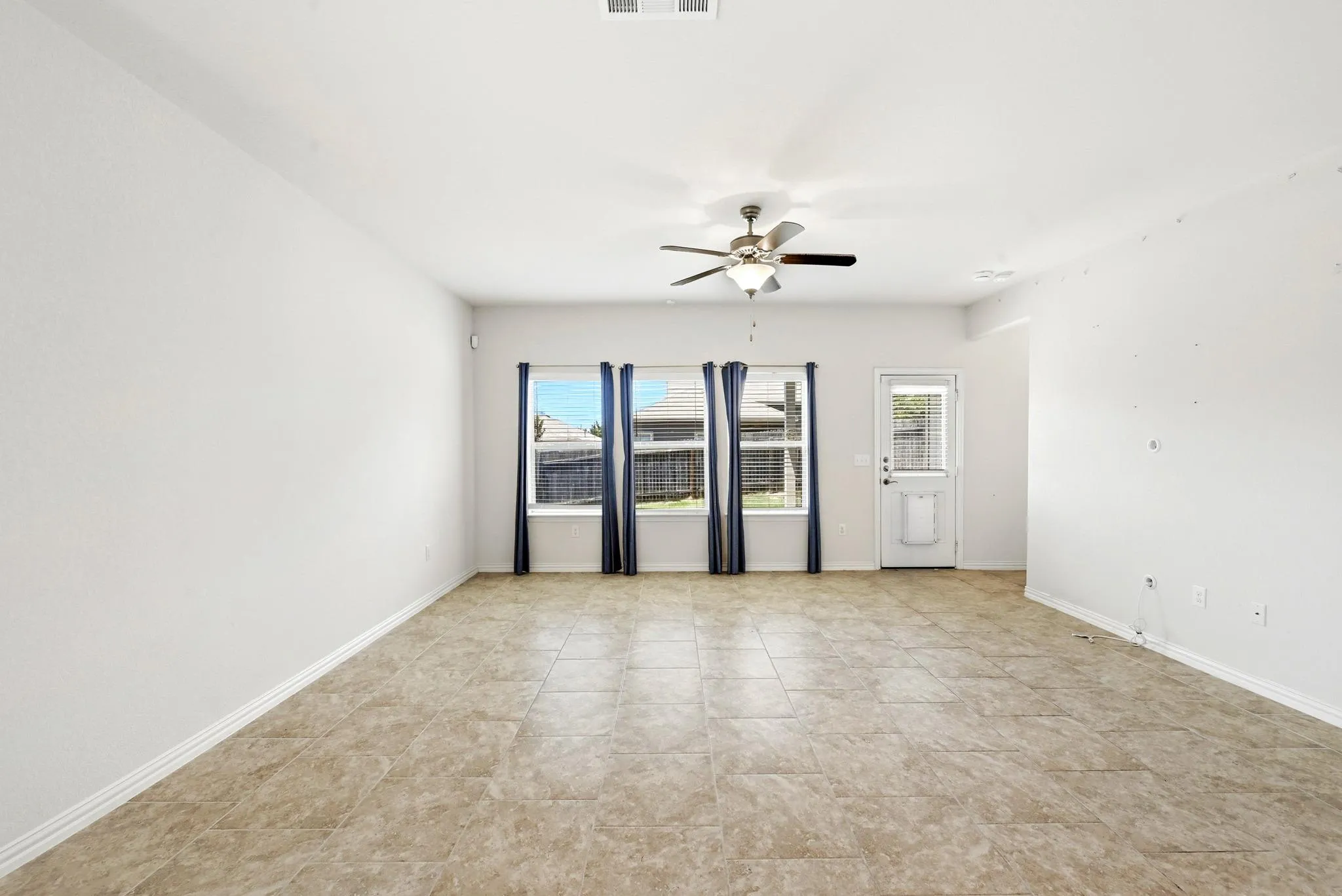 Photo 5 of 10240 CRESCENDO LN