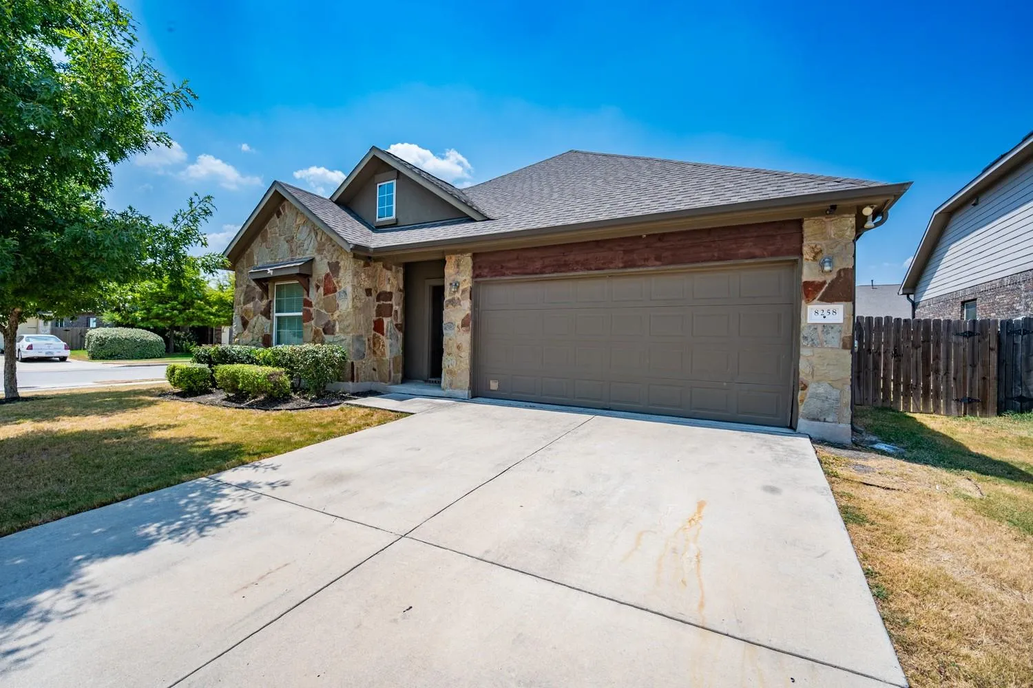 Photo 2 of 8258 AREZZO DR