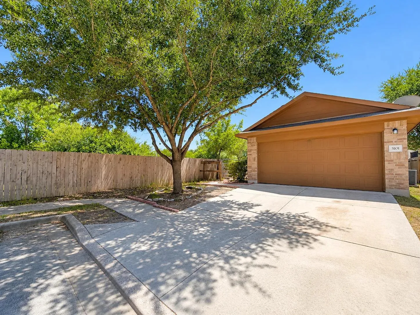 Photo of 3101 BARKSDALE DR, Austin, 78725