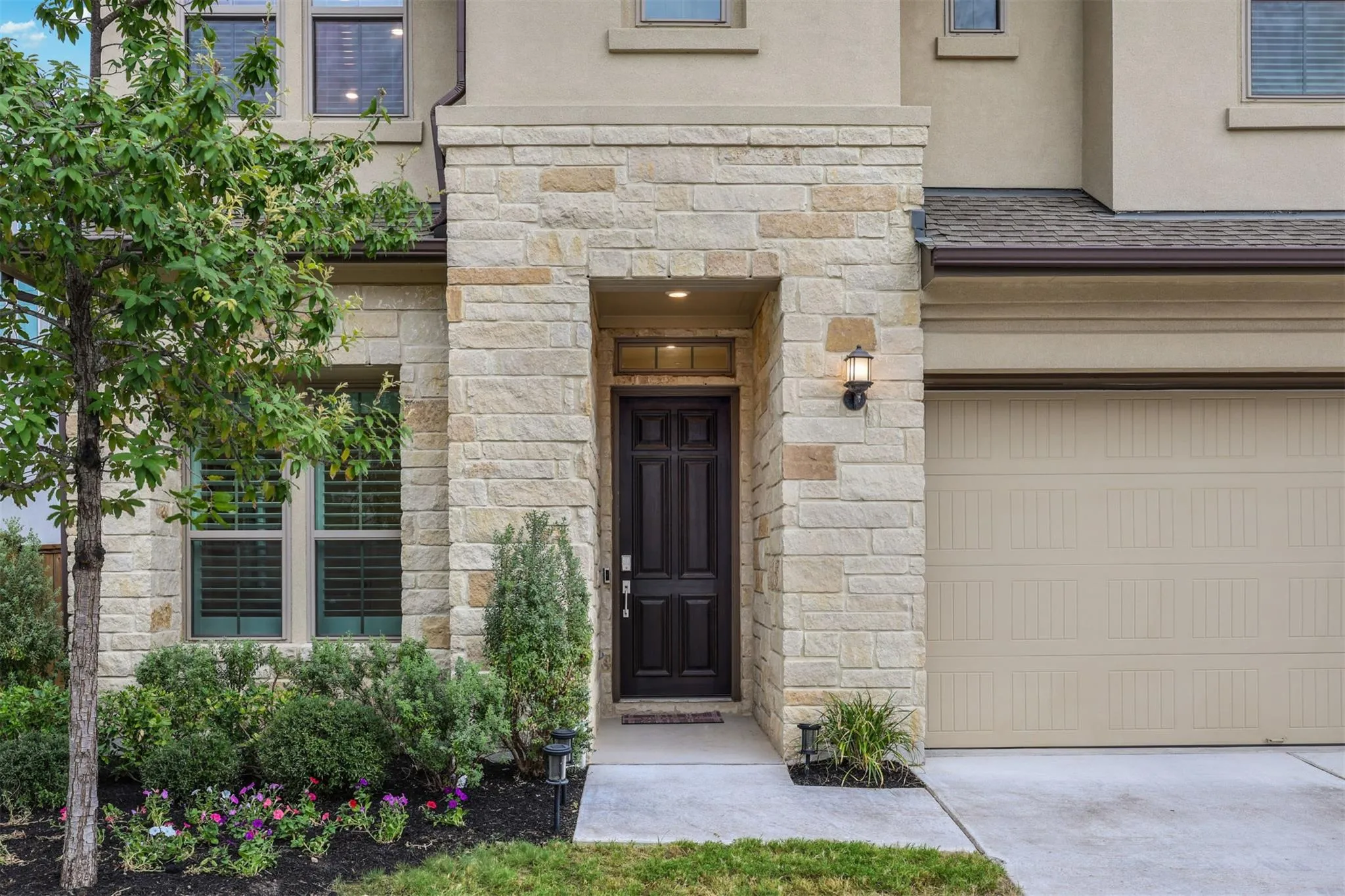 Photo of 12315 SIMMENTAL DR, Austin, TX, 78732