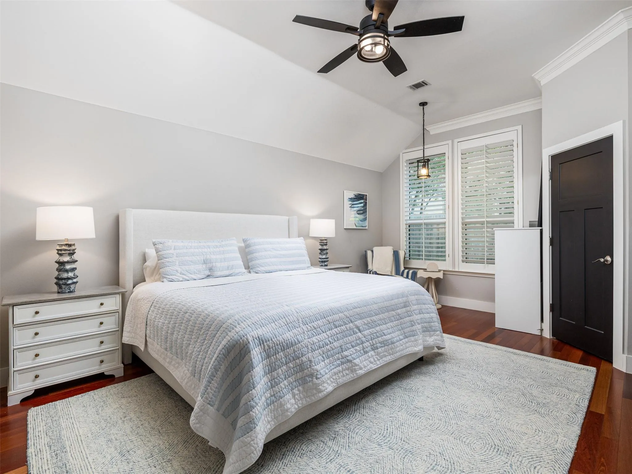 Photo 4 of 10025 SCULL CREEK DR