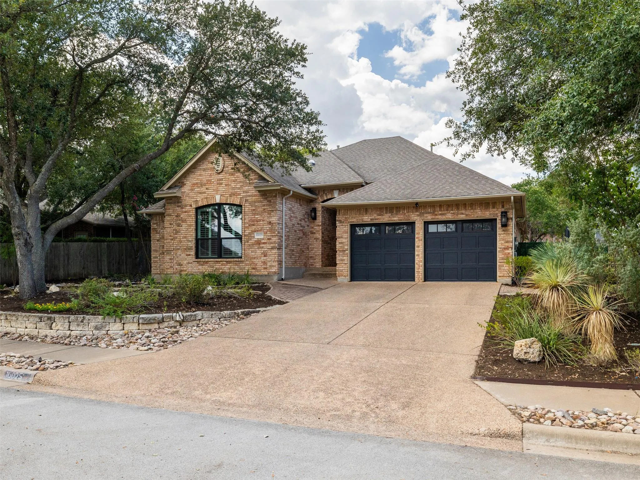 Photo of 10025 SCULL CREEK DR, Austin, TX, 78730