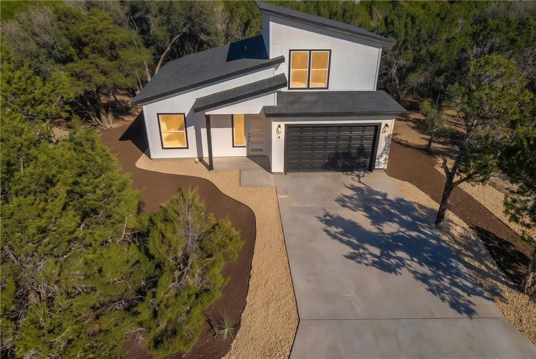 Photo 2 of 4 HUISACHE LN