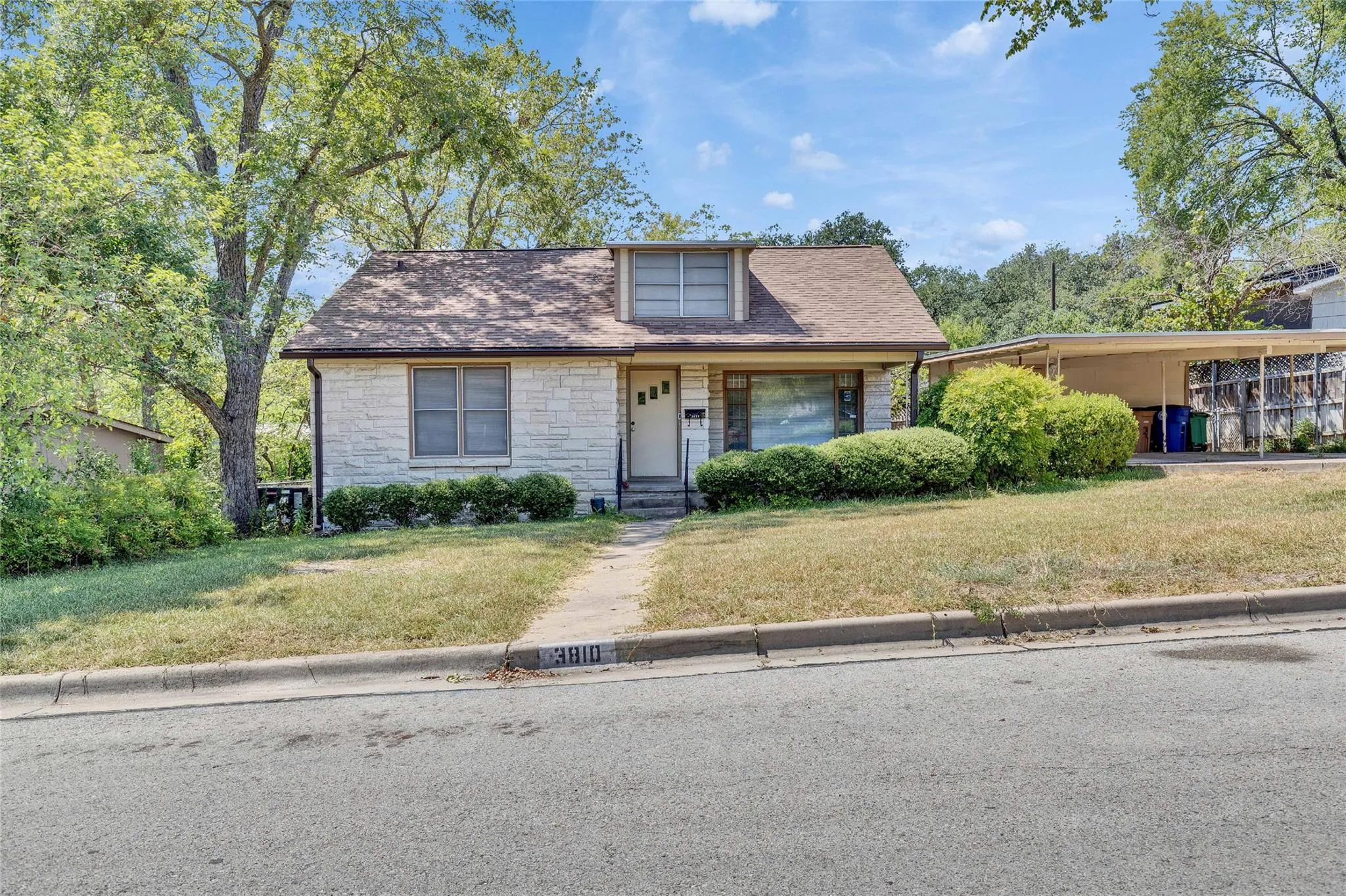 Photo of 3810 BROOKVIEW RD, Austin, 78722