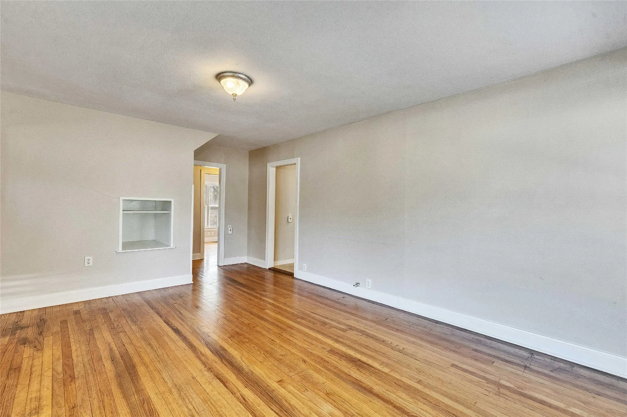 Photo 5 of 3810 BROOKVIEW RD