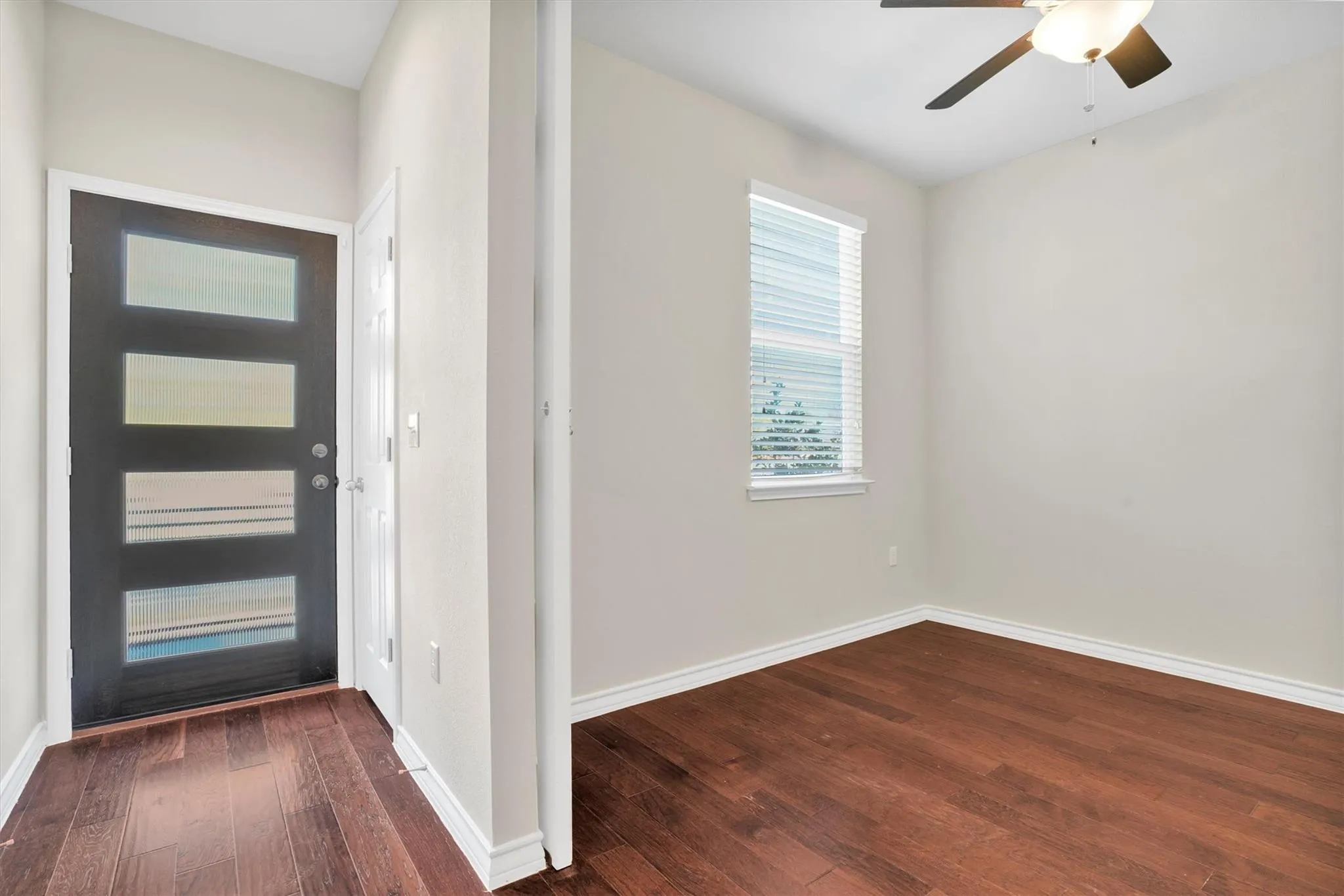Photo 4 of 5412 GOLDEN CANARY LN