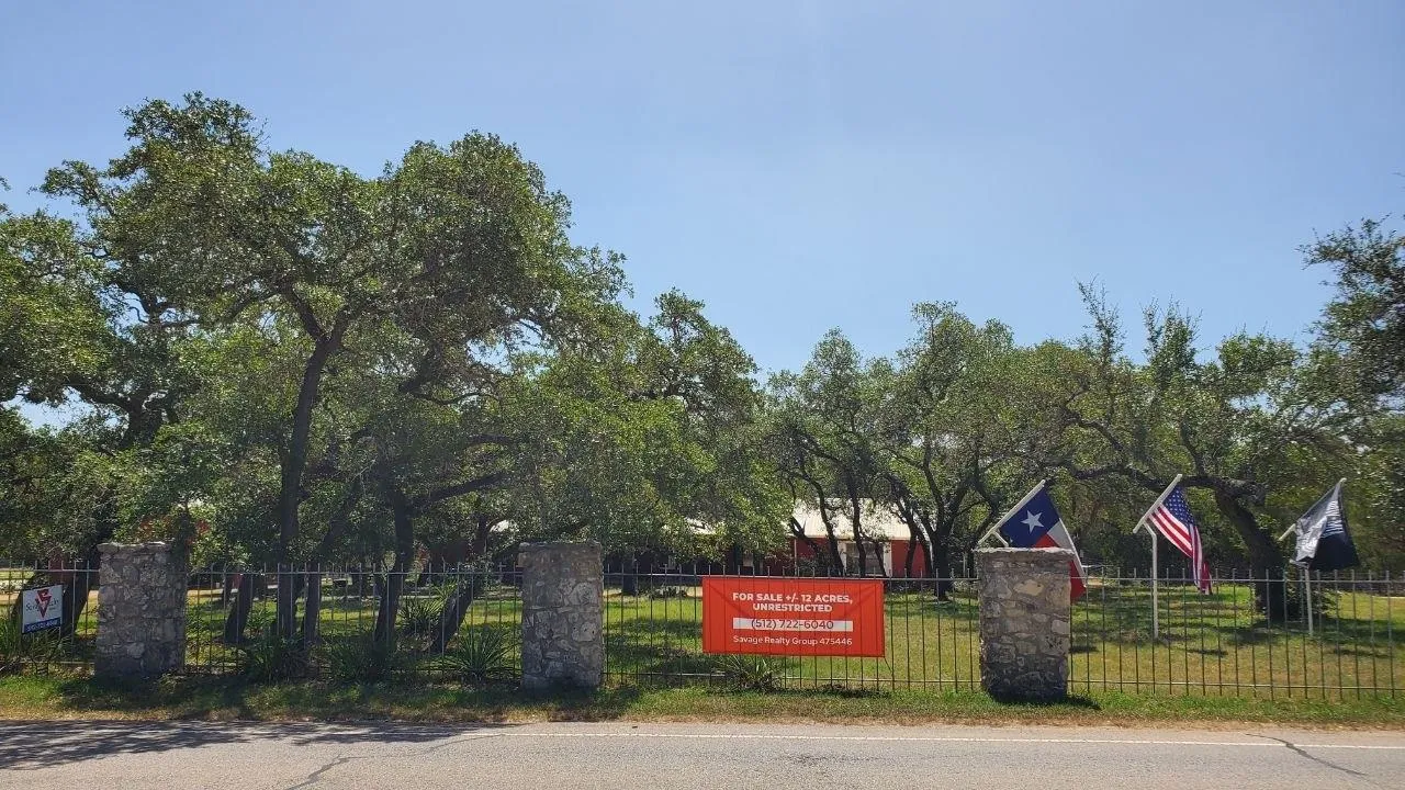 Photo of 2501 WAYSIDE DR, Wimberley, TX, 78676