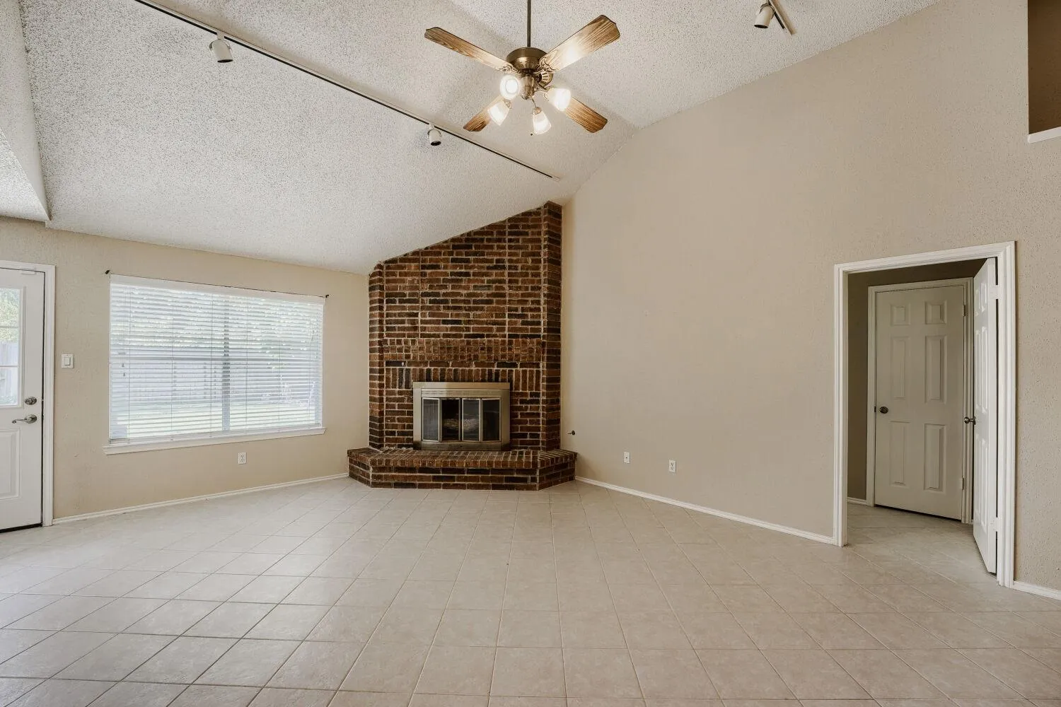 Photo 5 of 8009 TANTARA CT