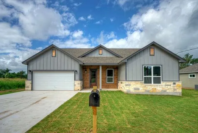 Photo of 139 WAIMANALO DR, Bastrop, TX, 78602