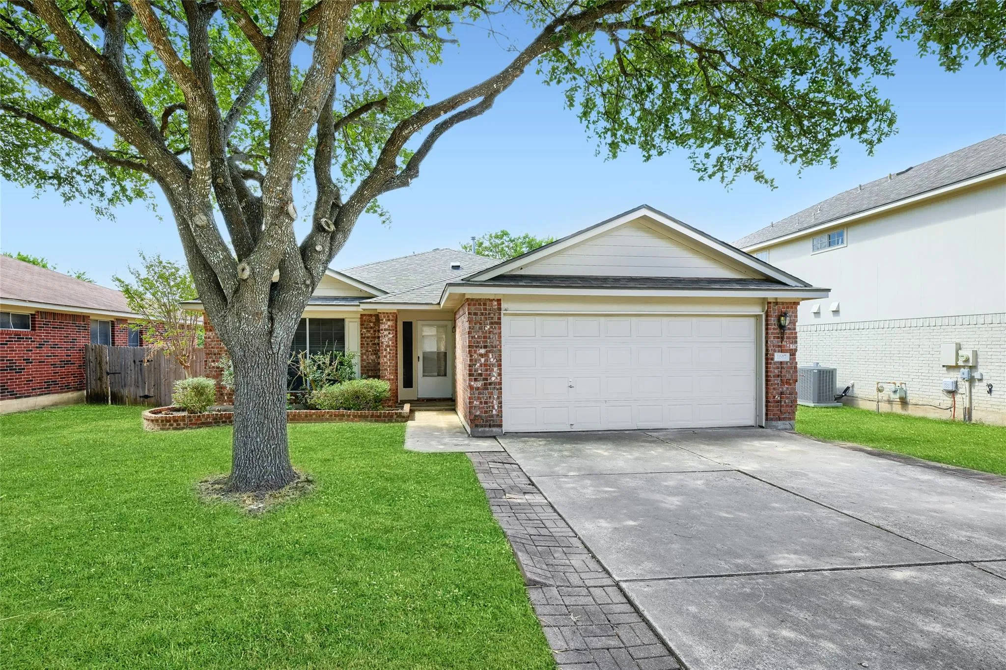 Photo 2 of 1617 BALMORHEA LN