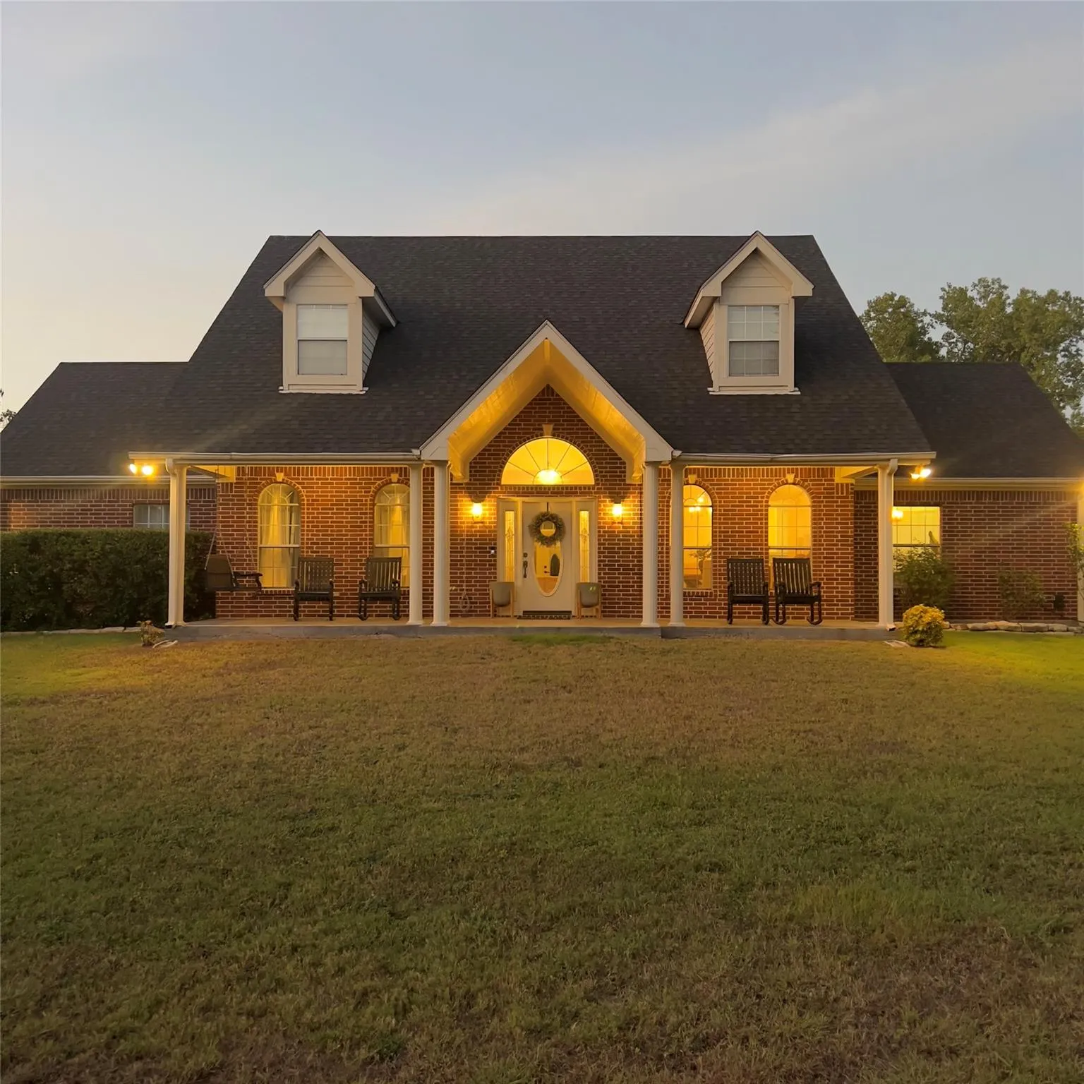Photo of 310 E 10TH ST, Elgin, TX, 78621