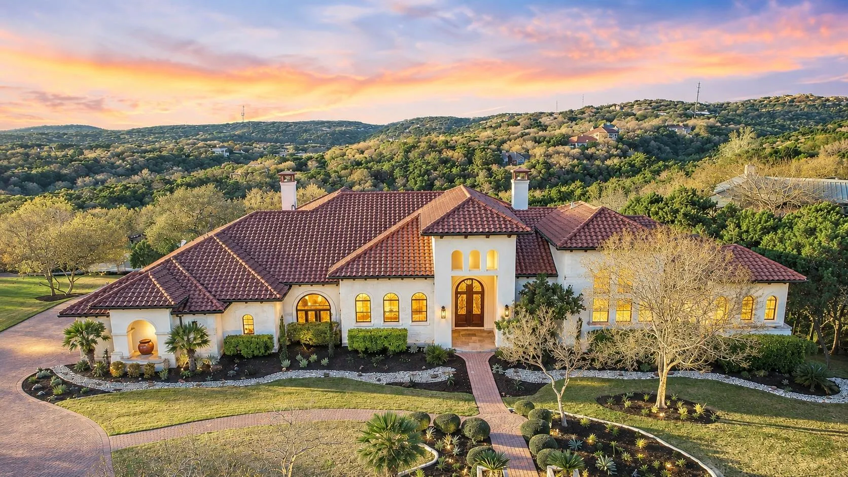 Photo of 916 BARTON CREEK BLVD, Austin, TX, 78746