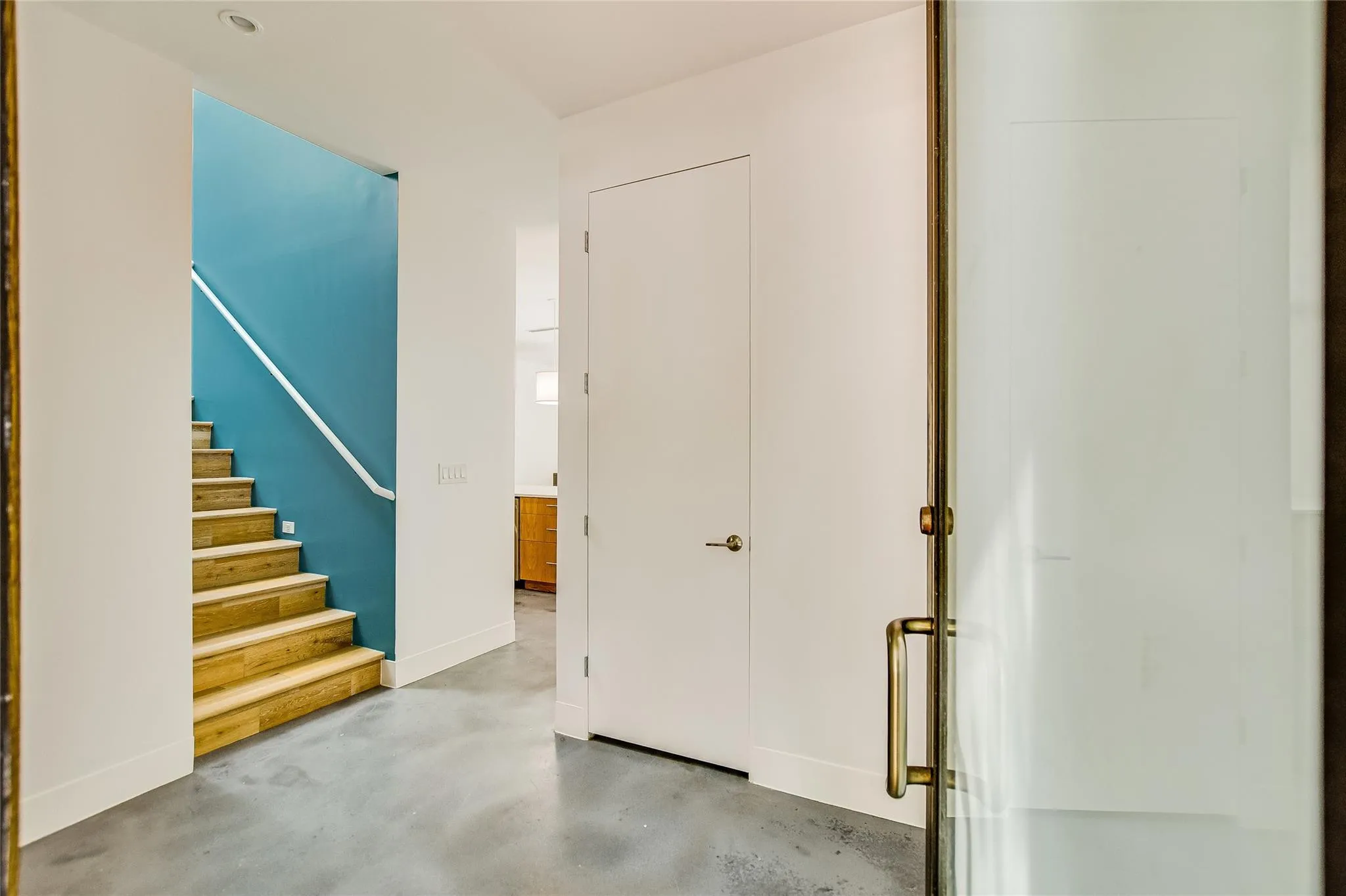 Photo 5 of 3801 GRAYSON LN #B