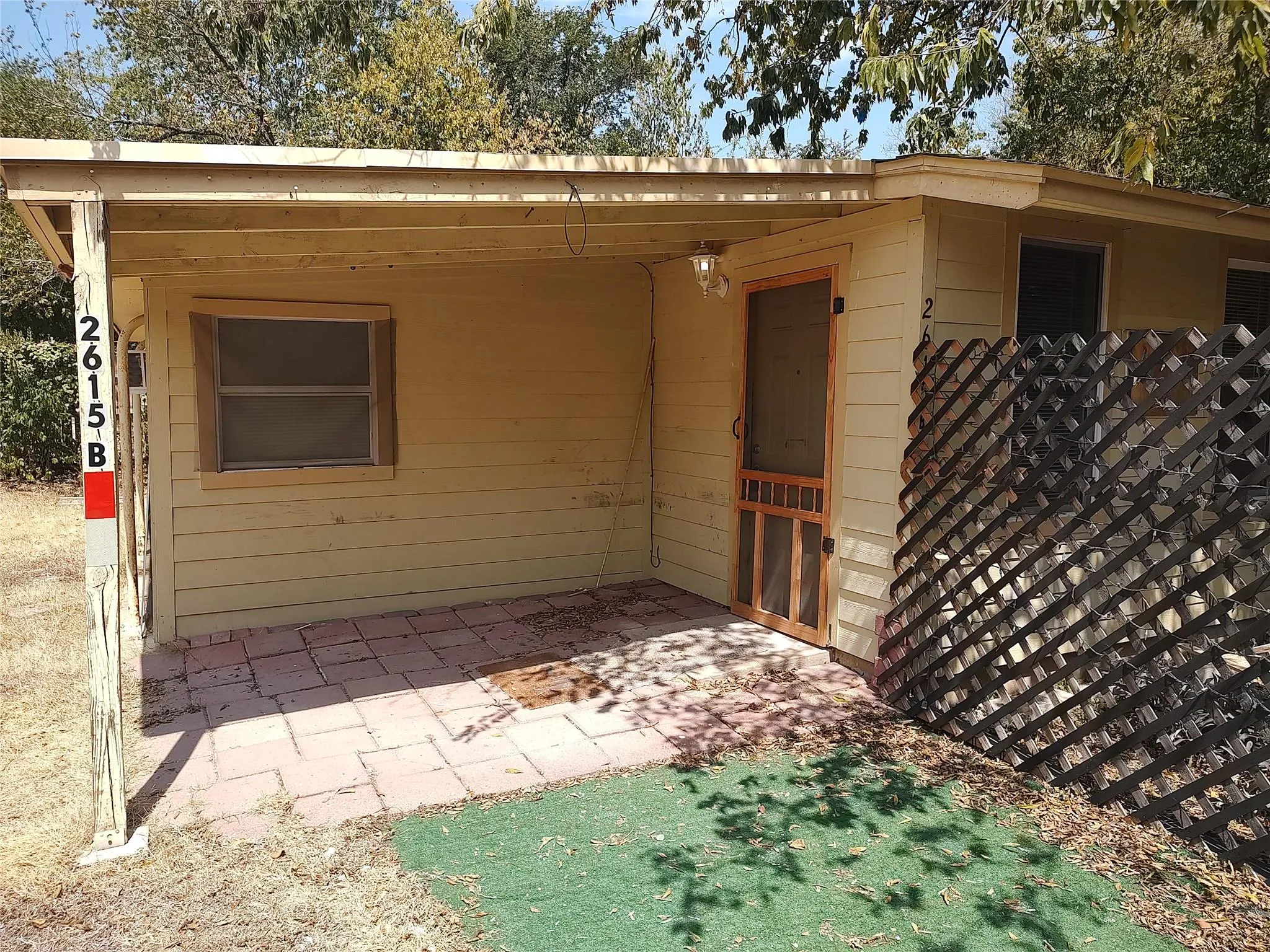 Photo 2 of 2615 WHELESS LN #B
