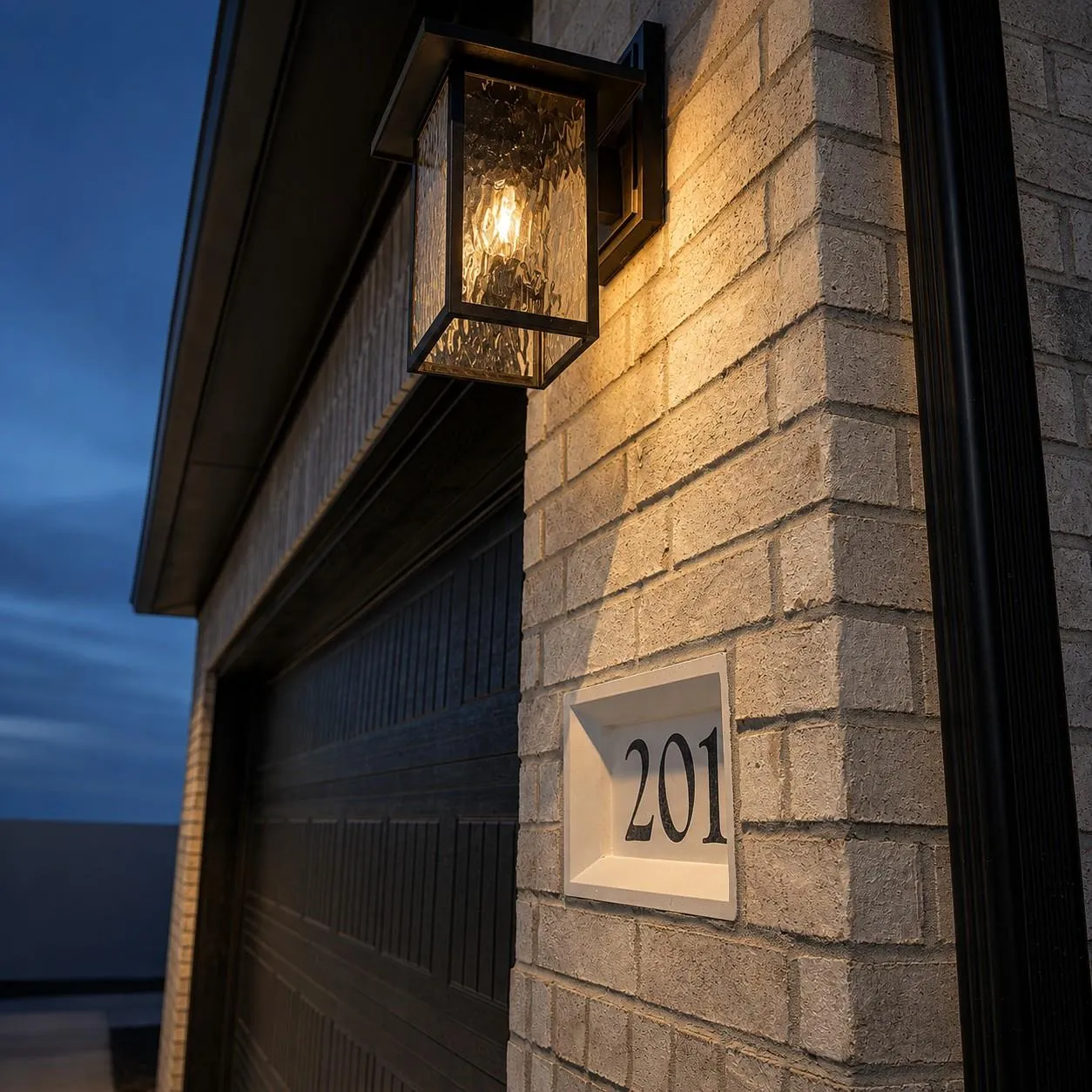Photo 2 of 201 ARCHWAY LN