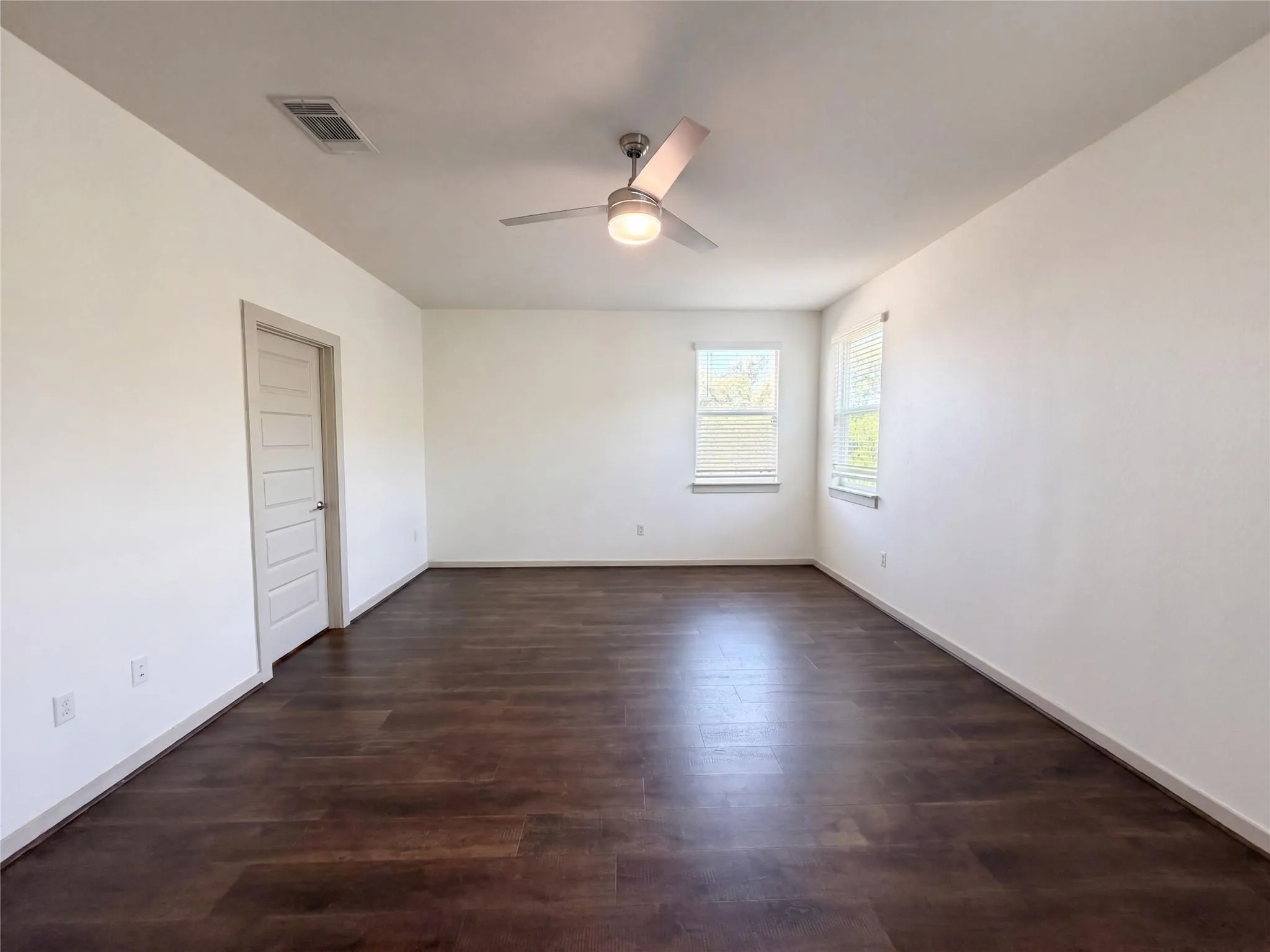 Photo 4 of 204 FLORENZ LN