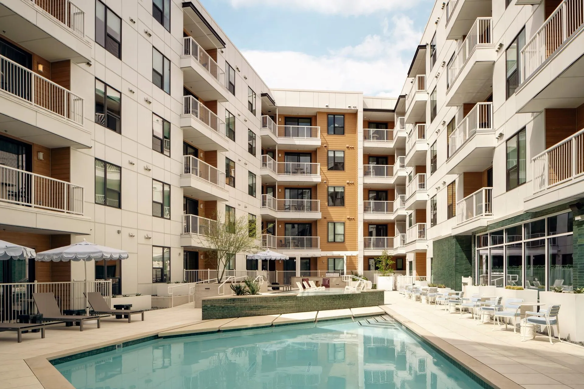 Photo 4 of 2323 S LAMAR BLVD #204