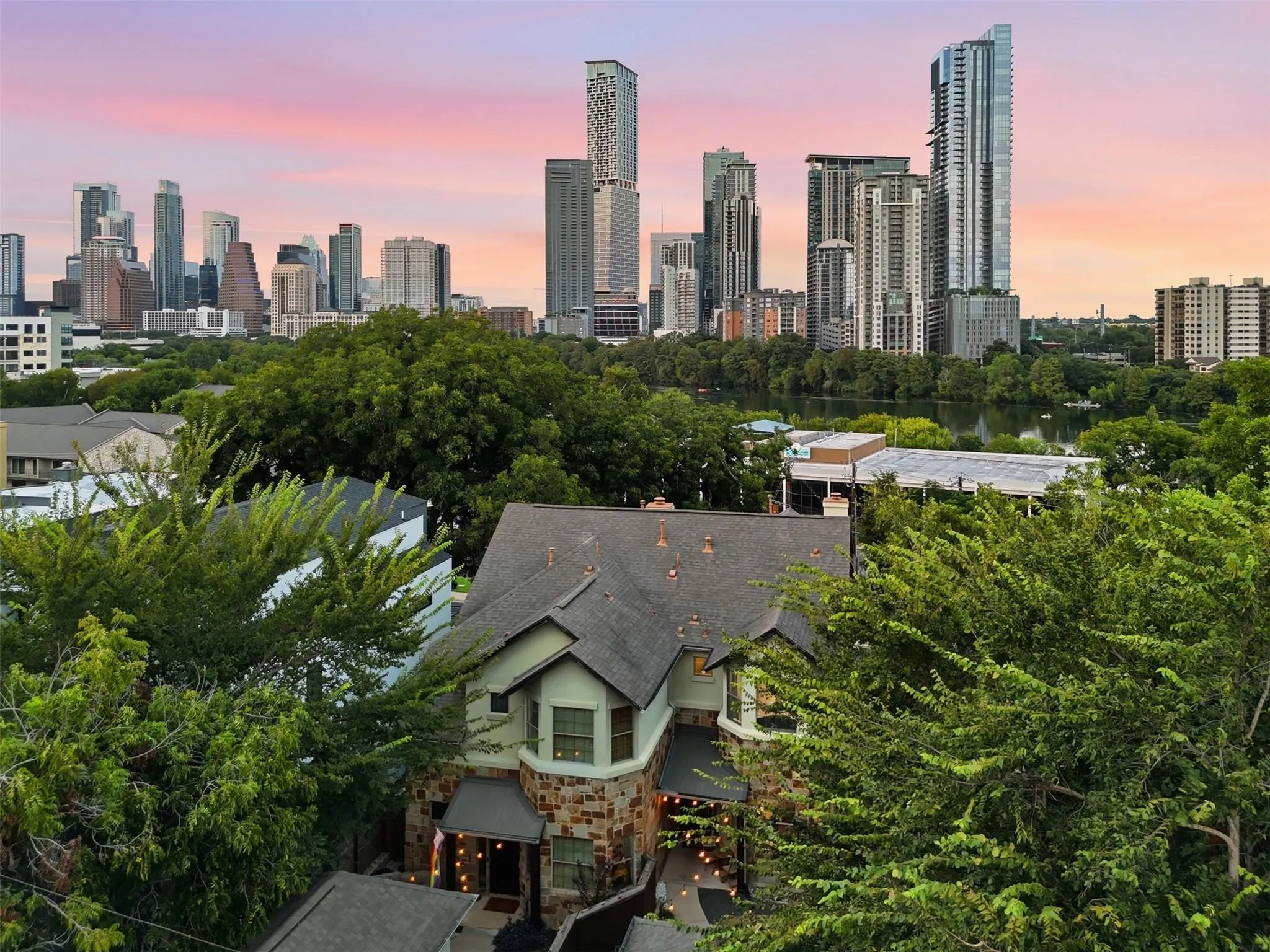 Photo of 512 SUNNY LN #B, Austin, TX, 78704