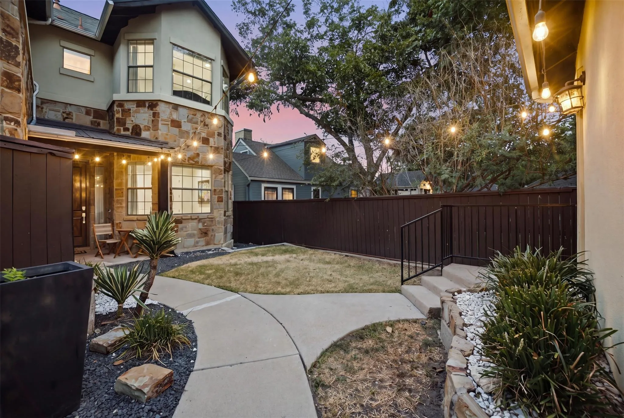Photo 4 of 512 SUNNY LN #B