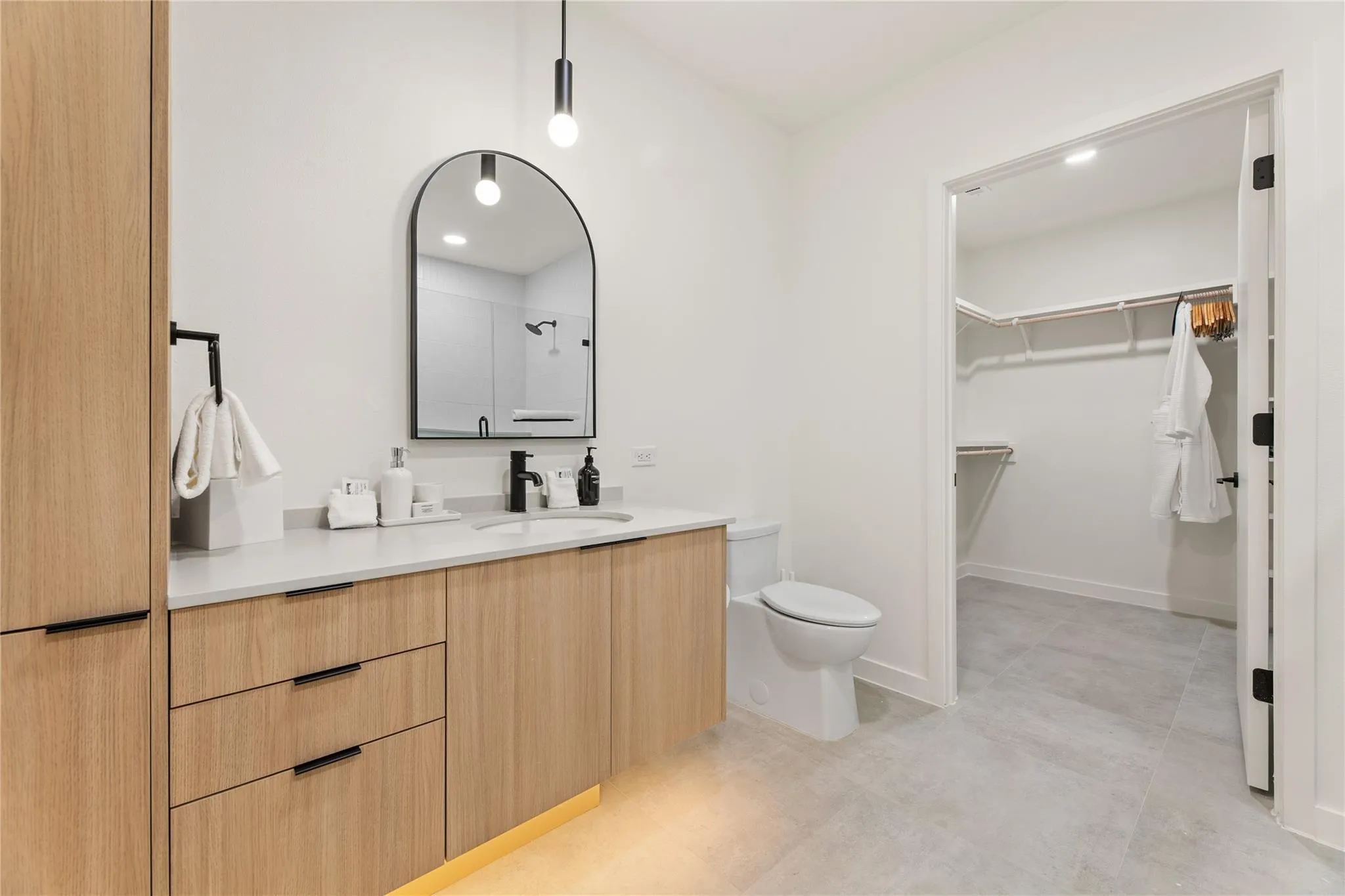 Photo 4 of 2323 S LAMAR BLVD #128
