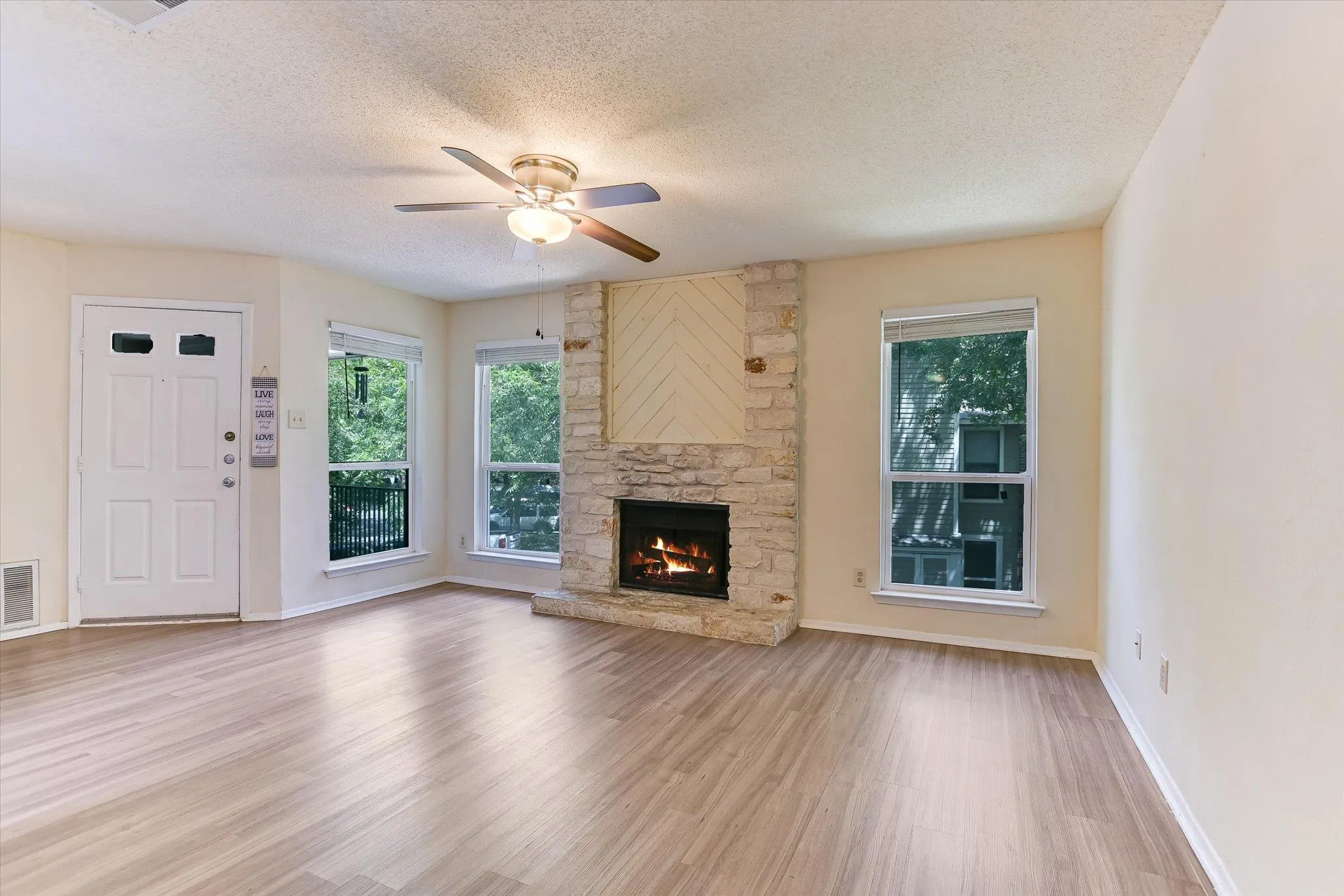 Photo 4 of 10616 MELLOW MEADOWS DR #18B