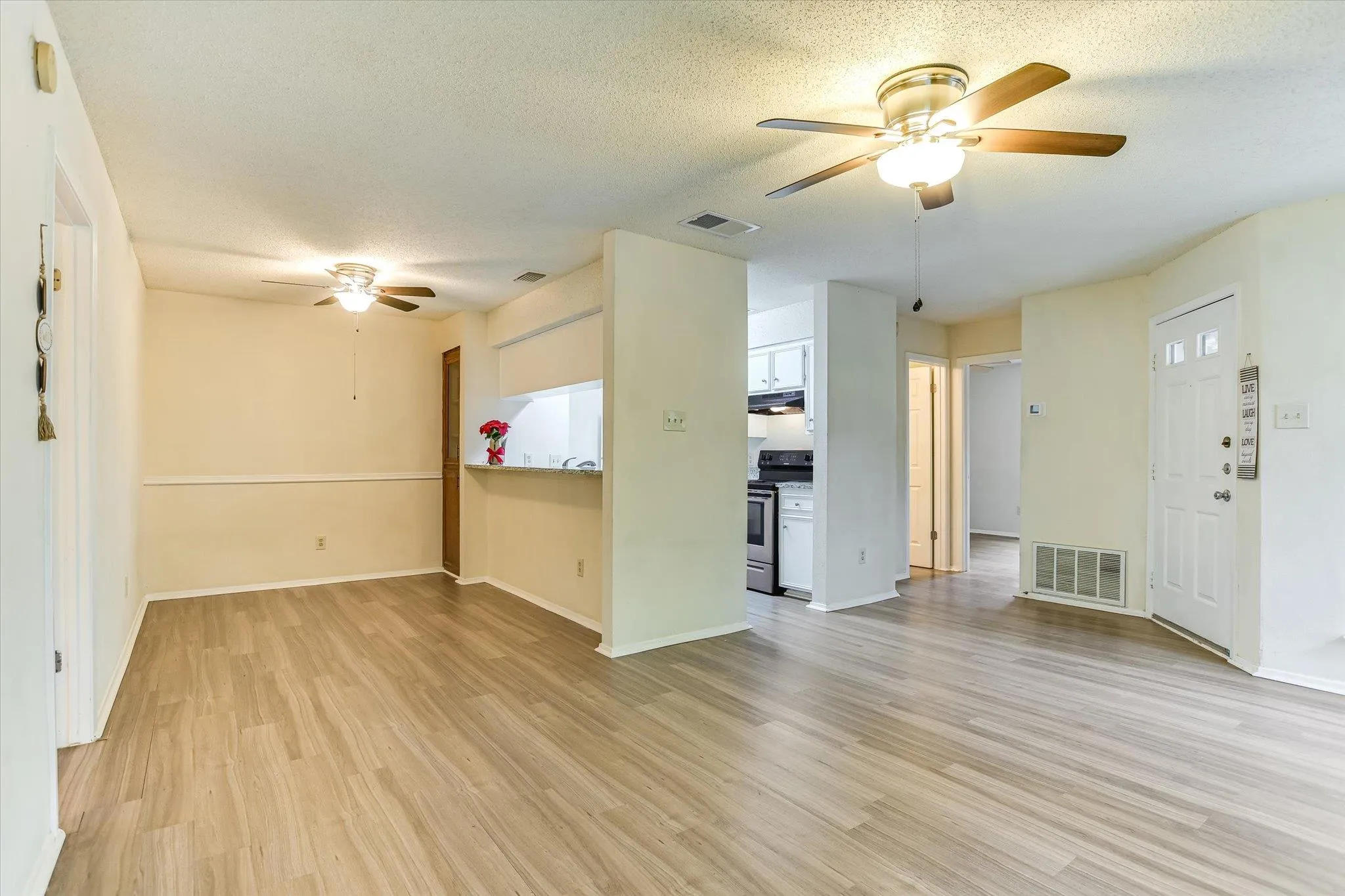 Photo 2 of 10616 MELLOW MEADOWS DR #18B