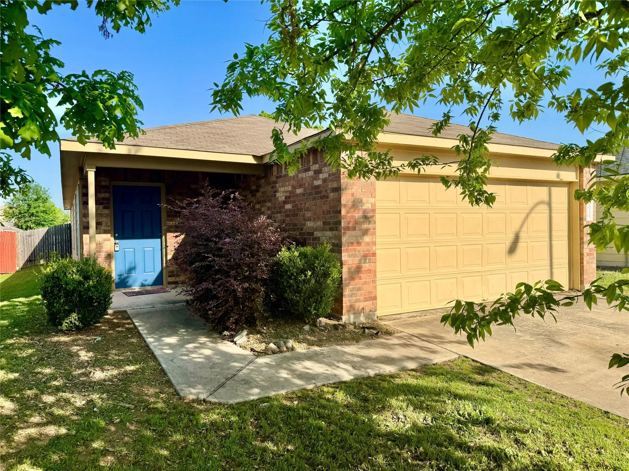 Photo of 5816 KNOLL PINES PASS DR, Austin, 78724