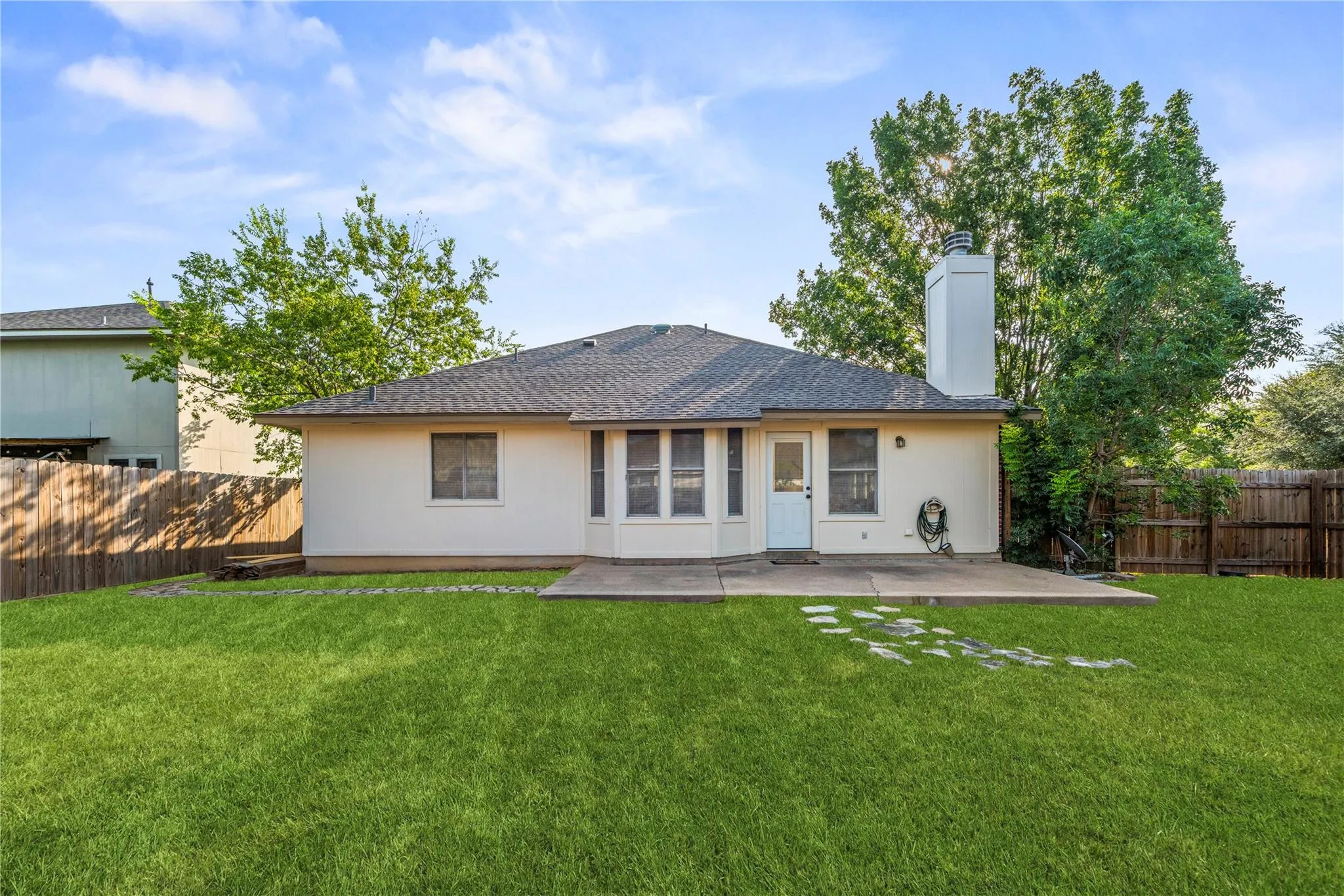 Photo 4 of 701 SPARKLING BROOK LN