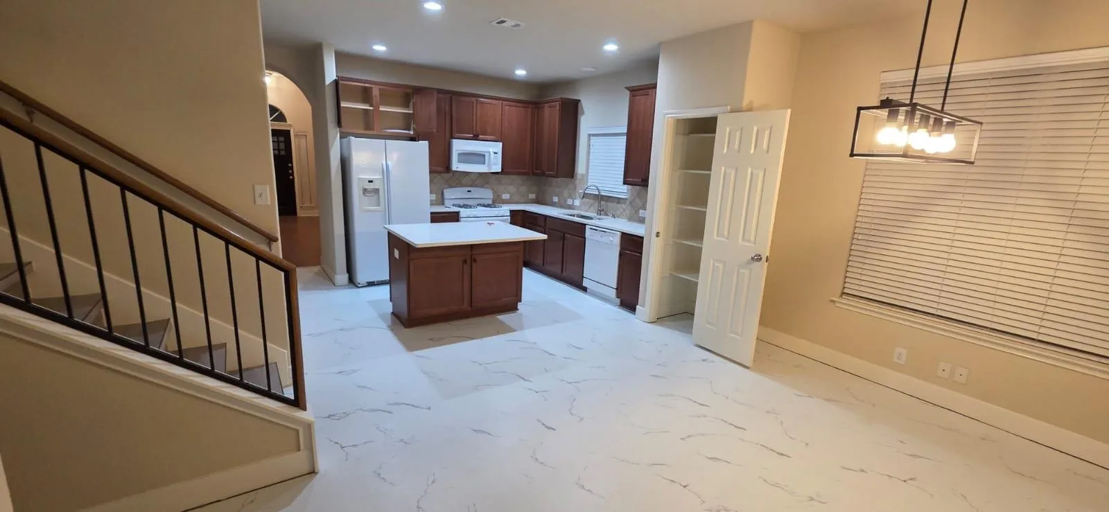 Photo 4 of 8600 WOOD STORK DR #373