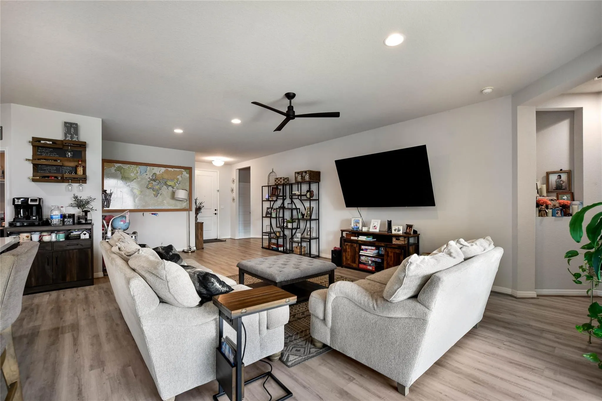 Photo 5 of 104 PEACH FLAT CT