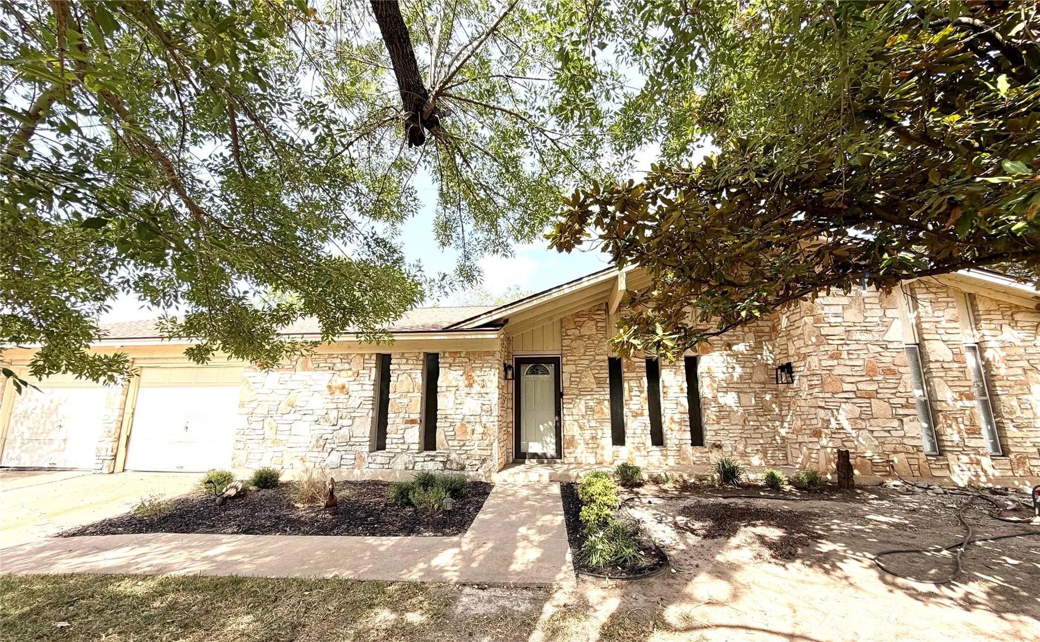 Photo of 12312 KNOLL RIDGE DR, Austin, TX, 78758