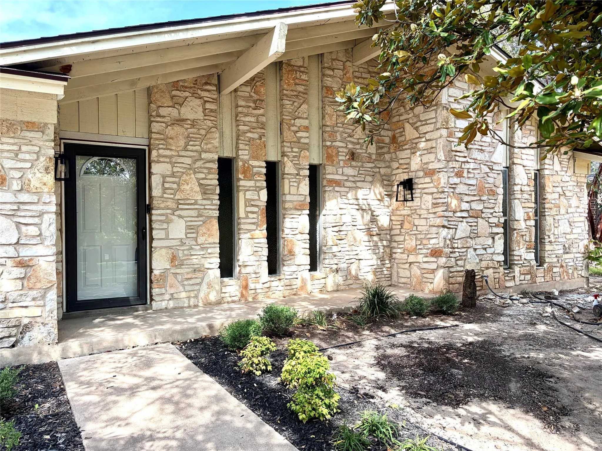 Photo 2 of 12312 KNOLL RIDGE DR
