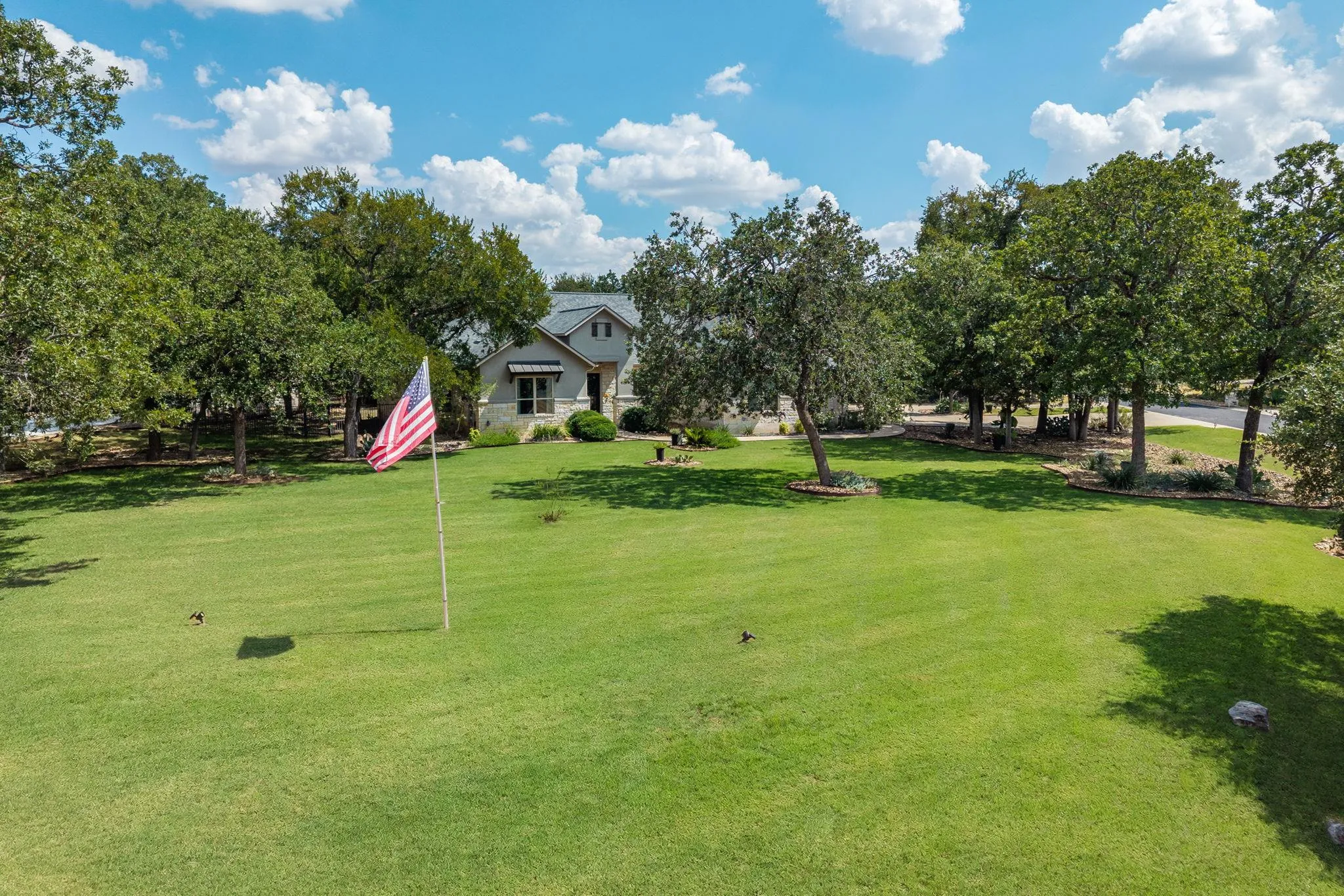 Photo 4 of 813 OAK BRANCH DR