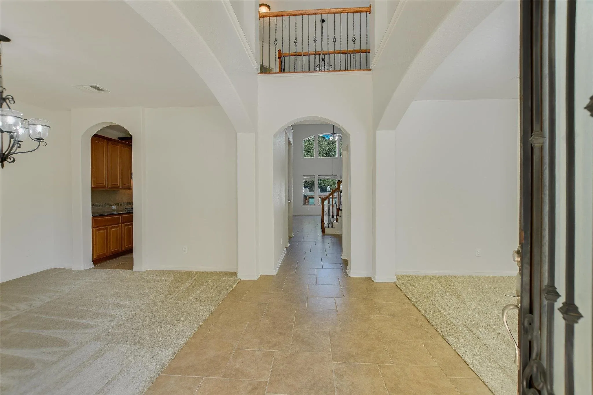 Photo 4 of 15524 BRODICK DR