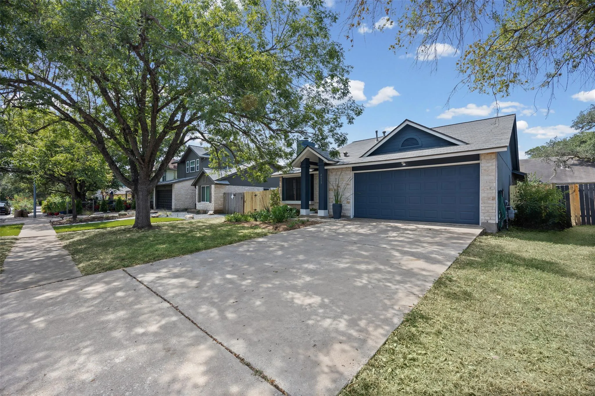 Photo 3 of 4613 MOLERA DR