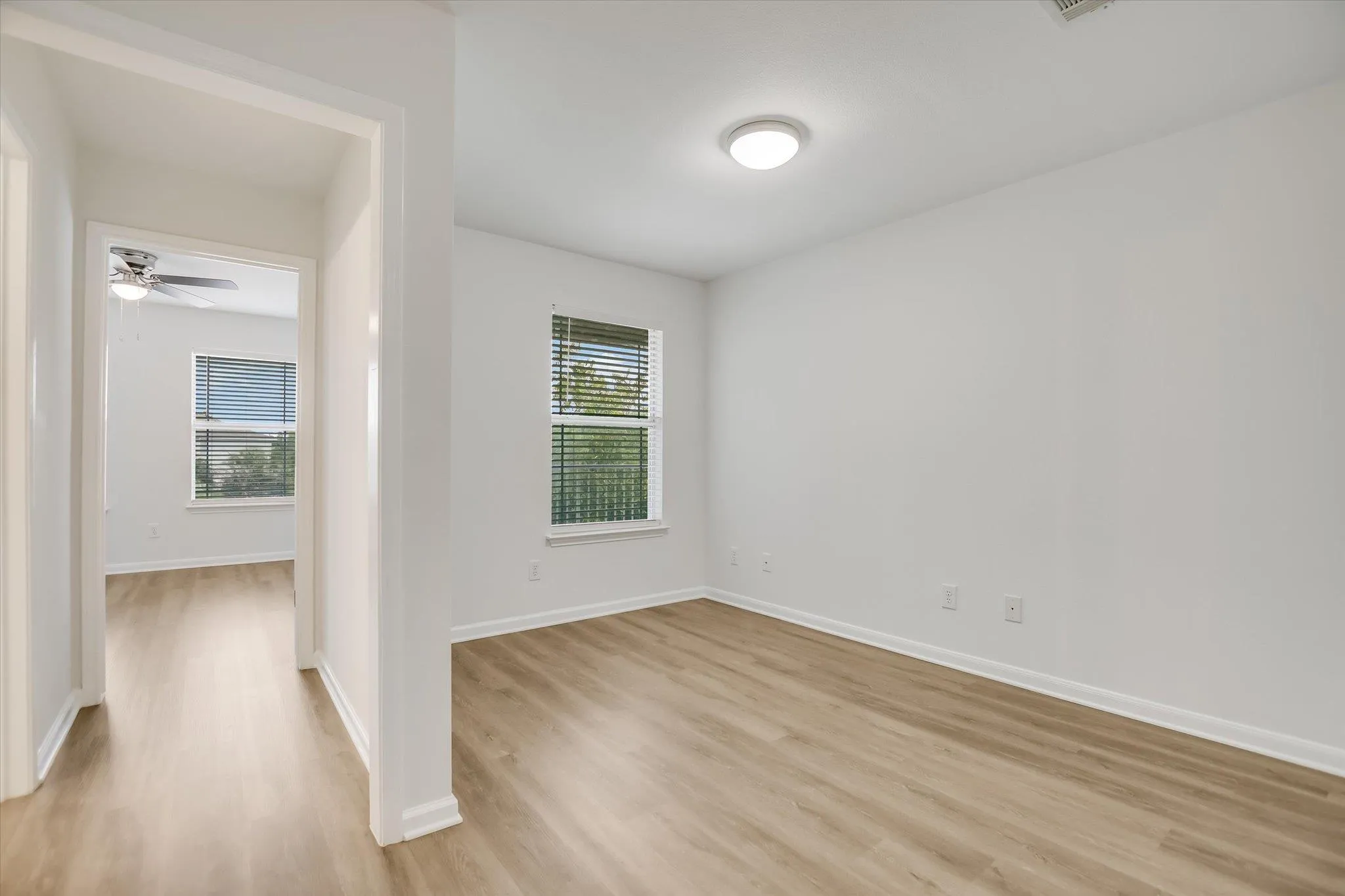 Photo 3 of 8813 MOUNTAIN SHADOWS CV #A