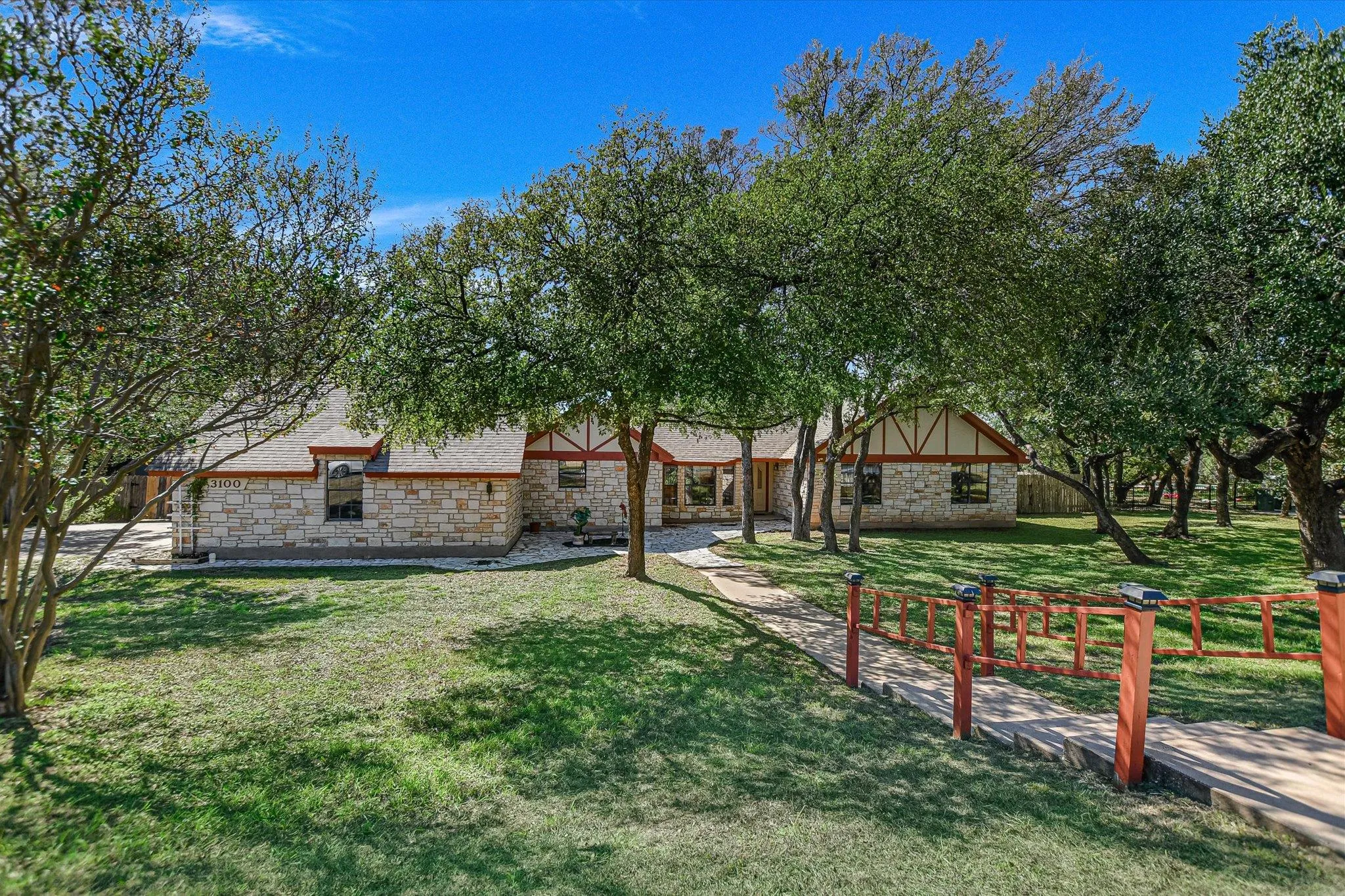 Photo of 3100 LIVE OAK ST, Round Rock, TX, 78681