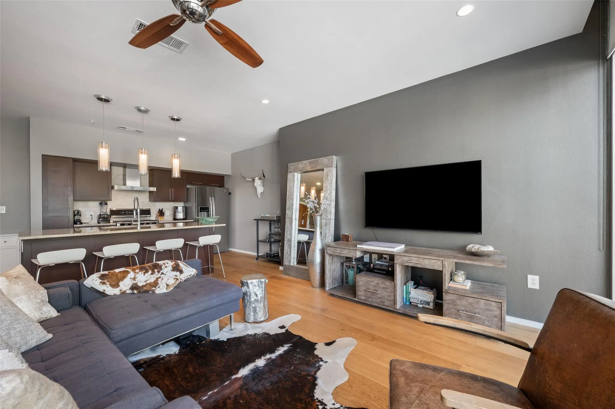 Photo 4 of 1600 BARTON SPRINGS RD #1406