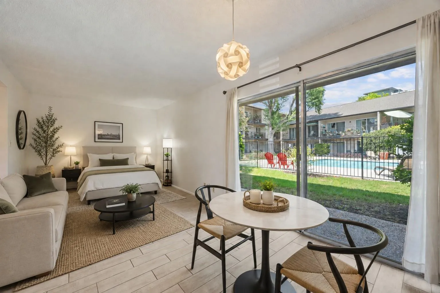 Photo 2 of 500 E RIVERSIDE DR #119
